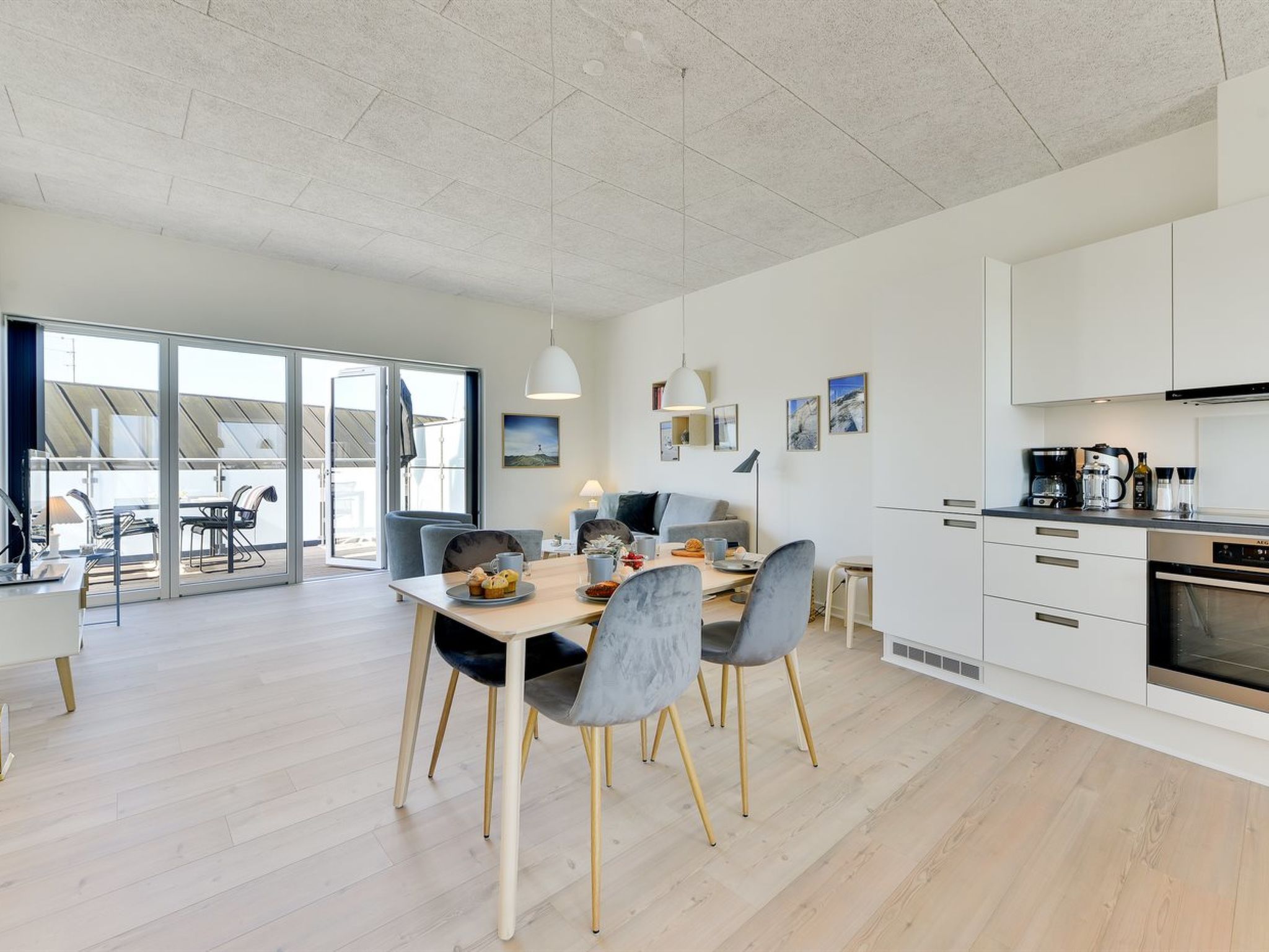 "Aiana" - 250m from the sea - Drinnen