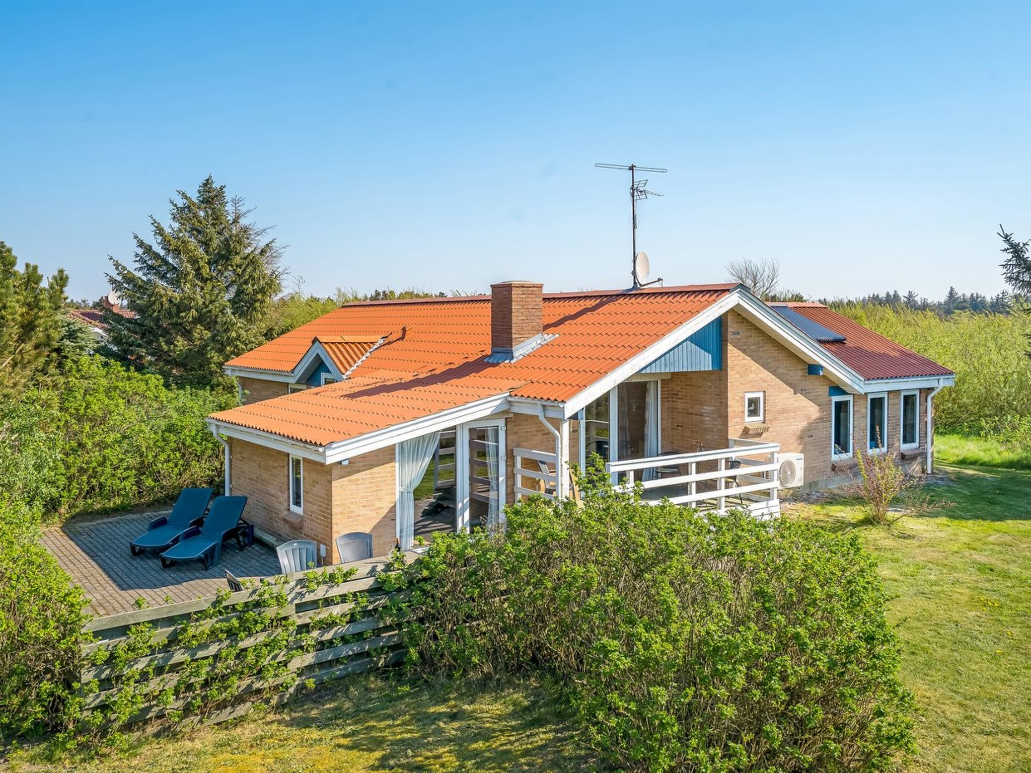"Svane" - 1.2km from the sea