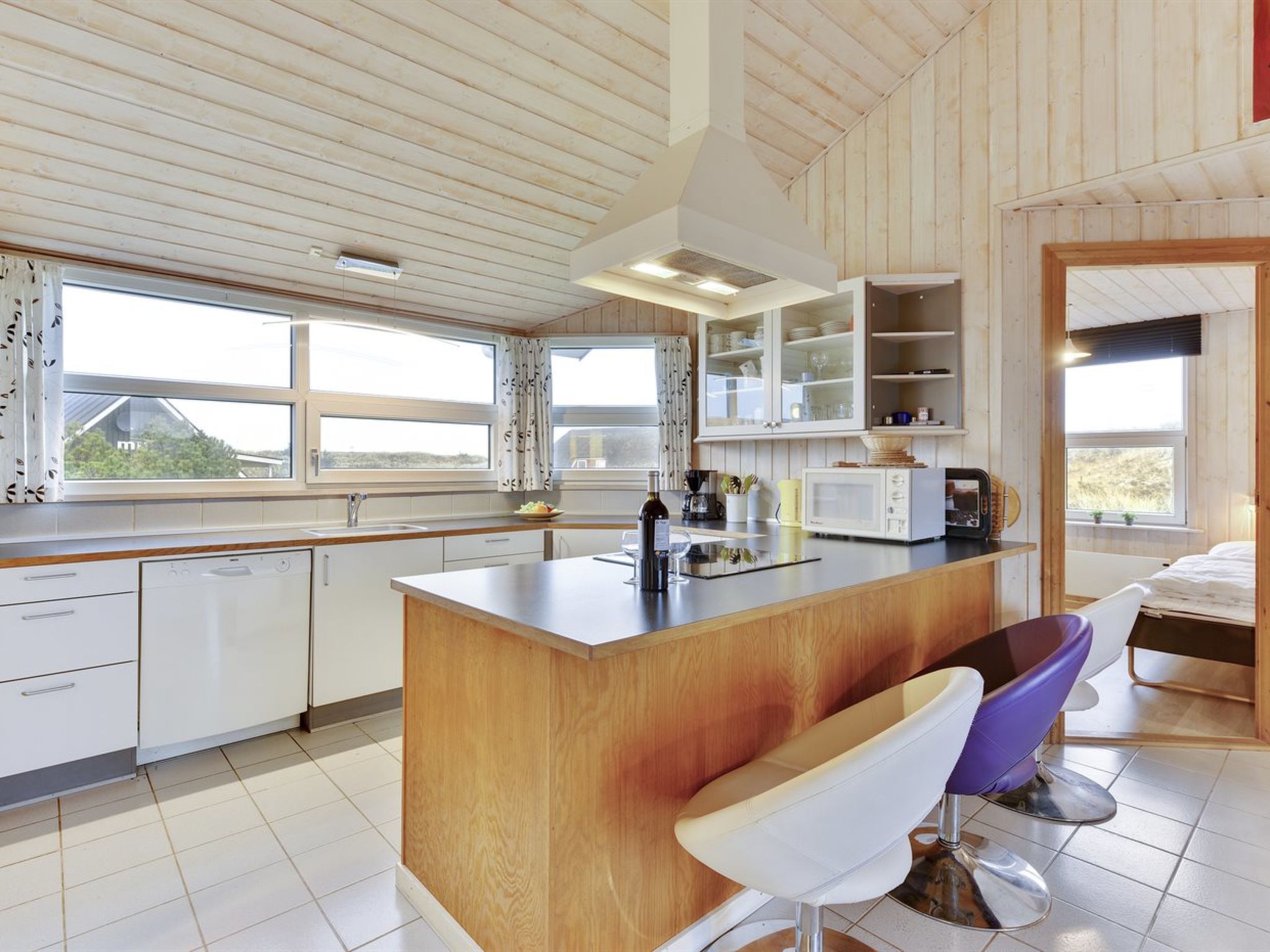 "Anita" - 500m from the sea