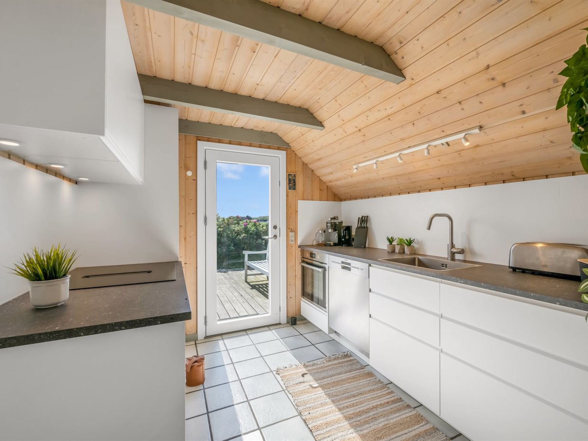 "Eggert" -  from the sea - Binnen
