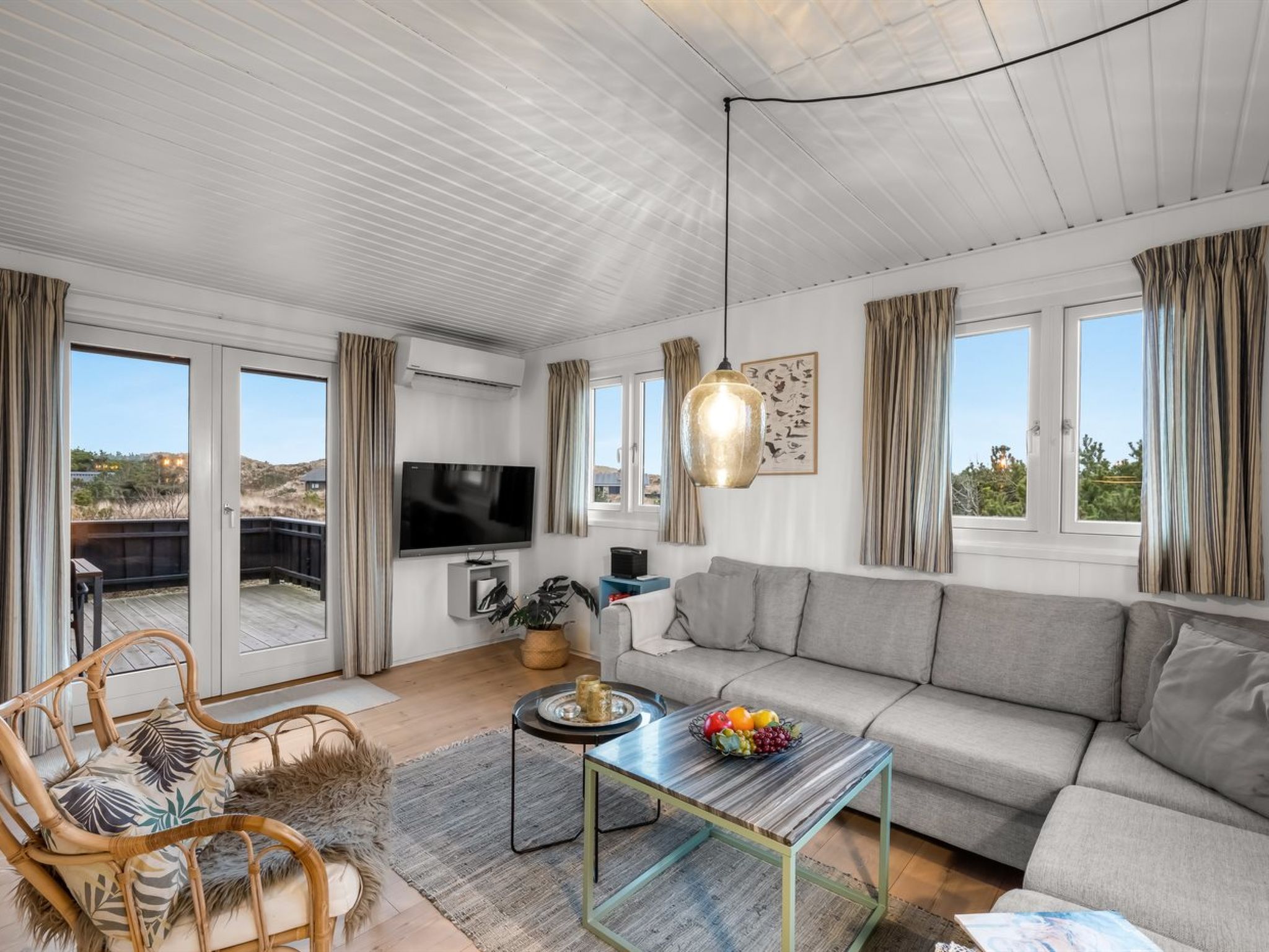 "Iken" - 500m from the sea - Binnen