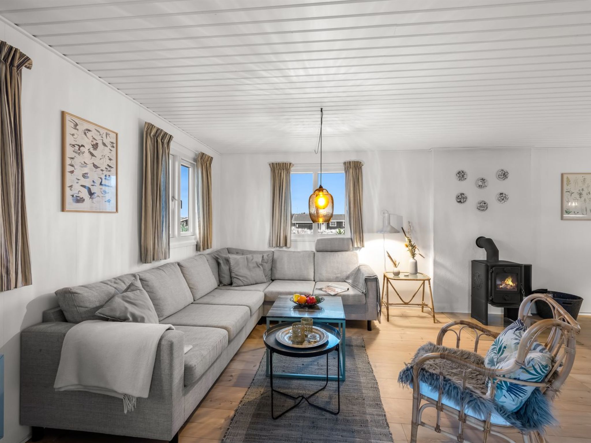 "Iken" - 500m from the sea - Binnen