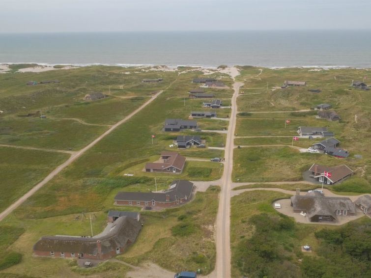 "Hinrich" - 300m From The Sea - Søndervig
