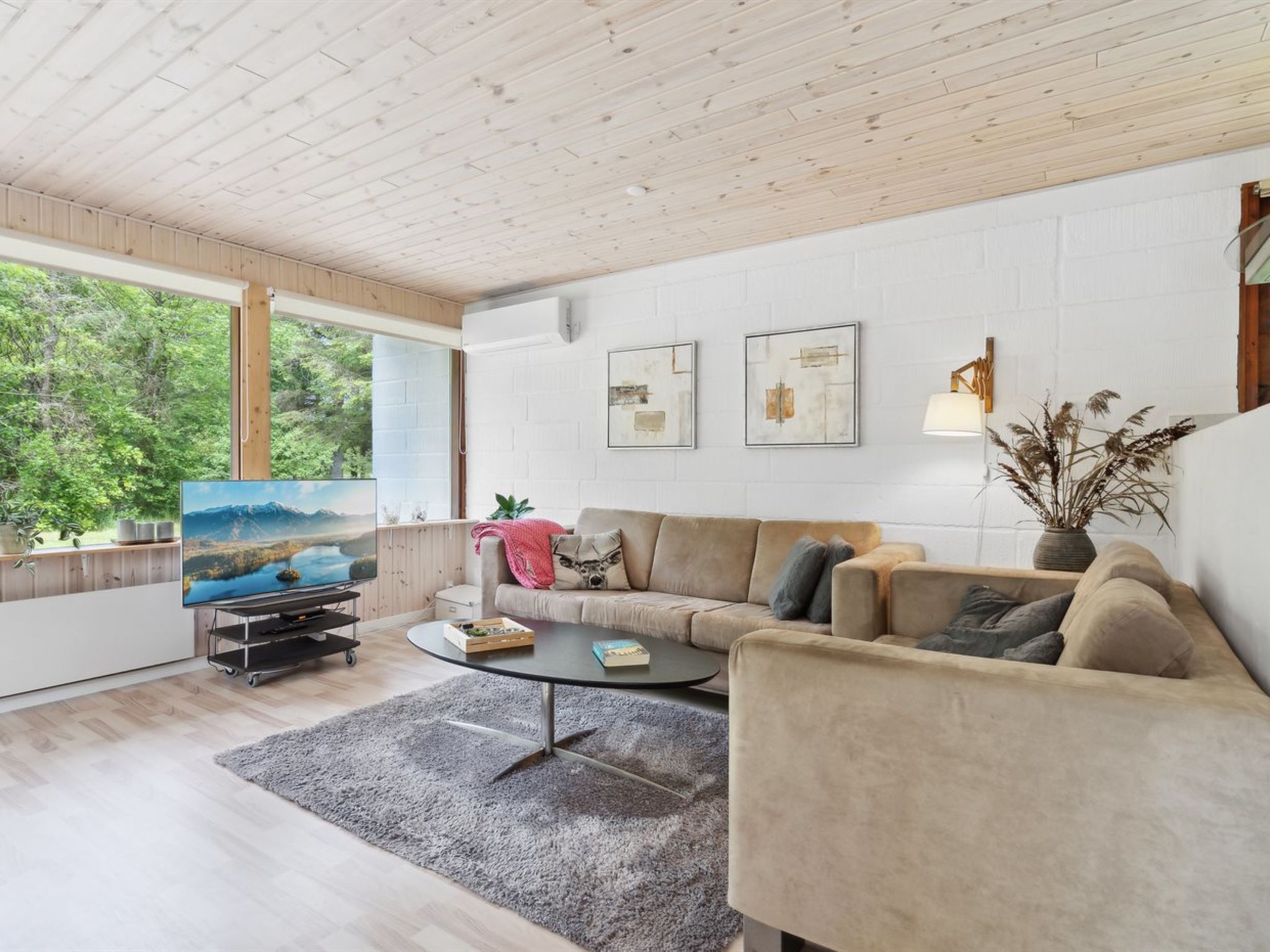 "Marta" - 1.5km from the sea - Binnen