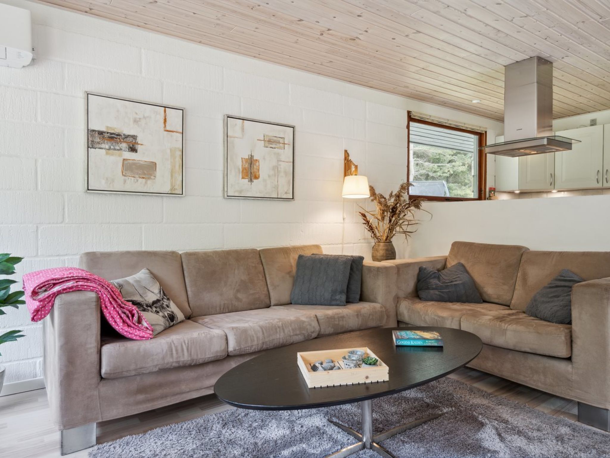 "Marta" - 1.5km from the sea - Binnen