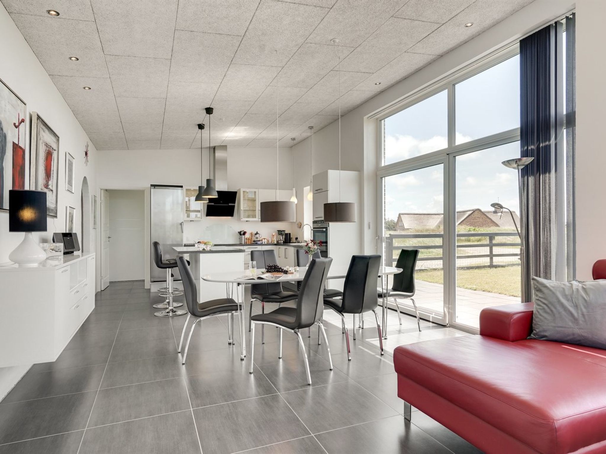 "Synthia" - 300m from the sea - Inside