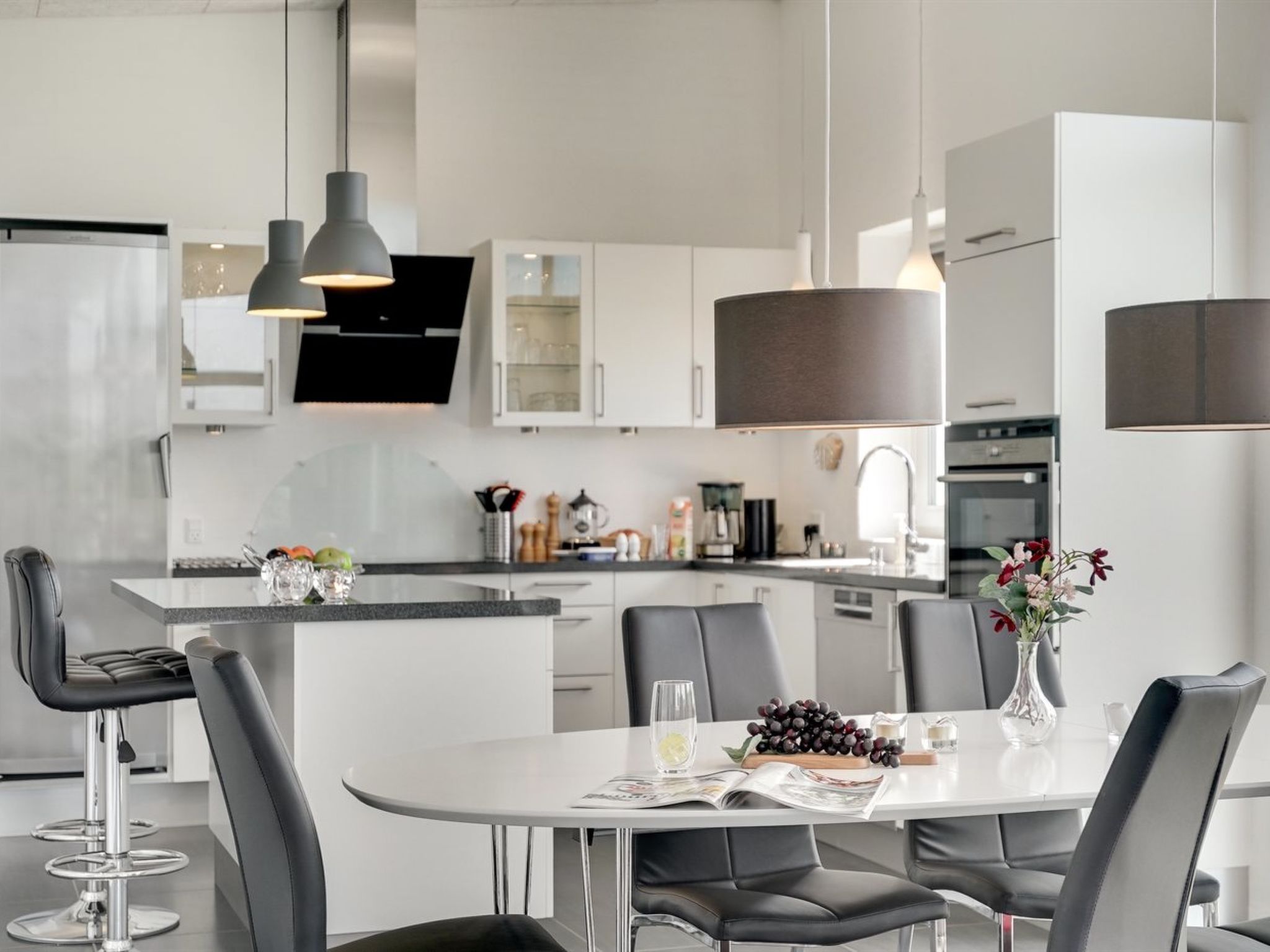 "Synthia" - 300m from the sea - Inside