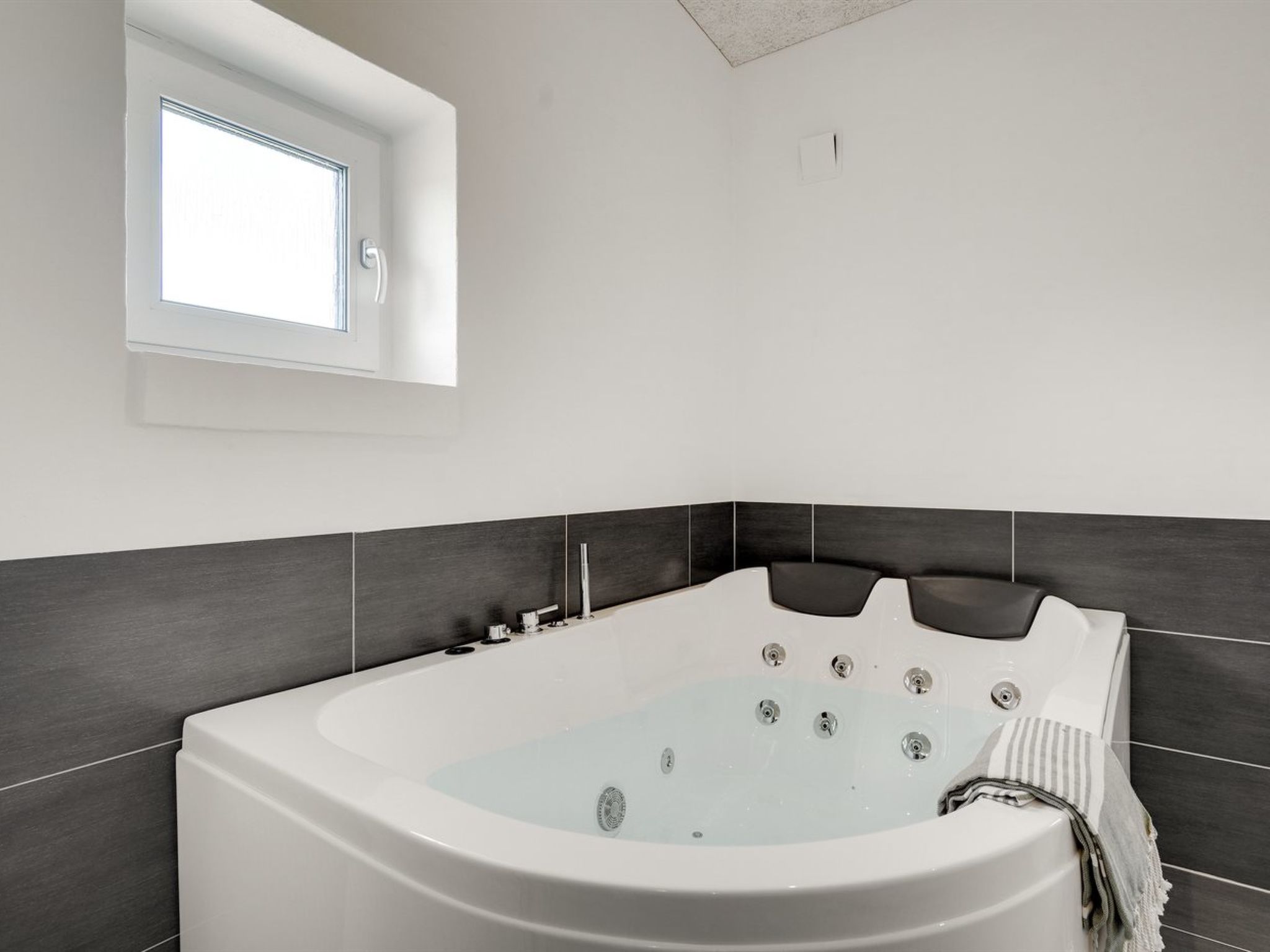 "Synthia" - 300m from the sea - Inside