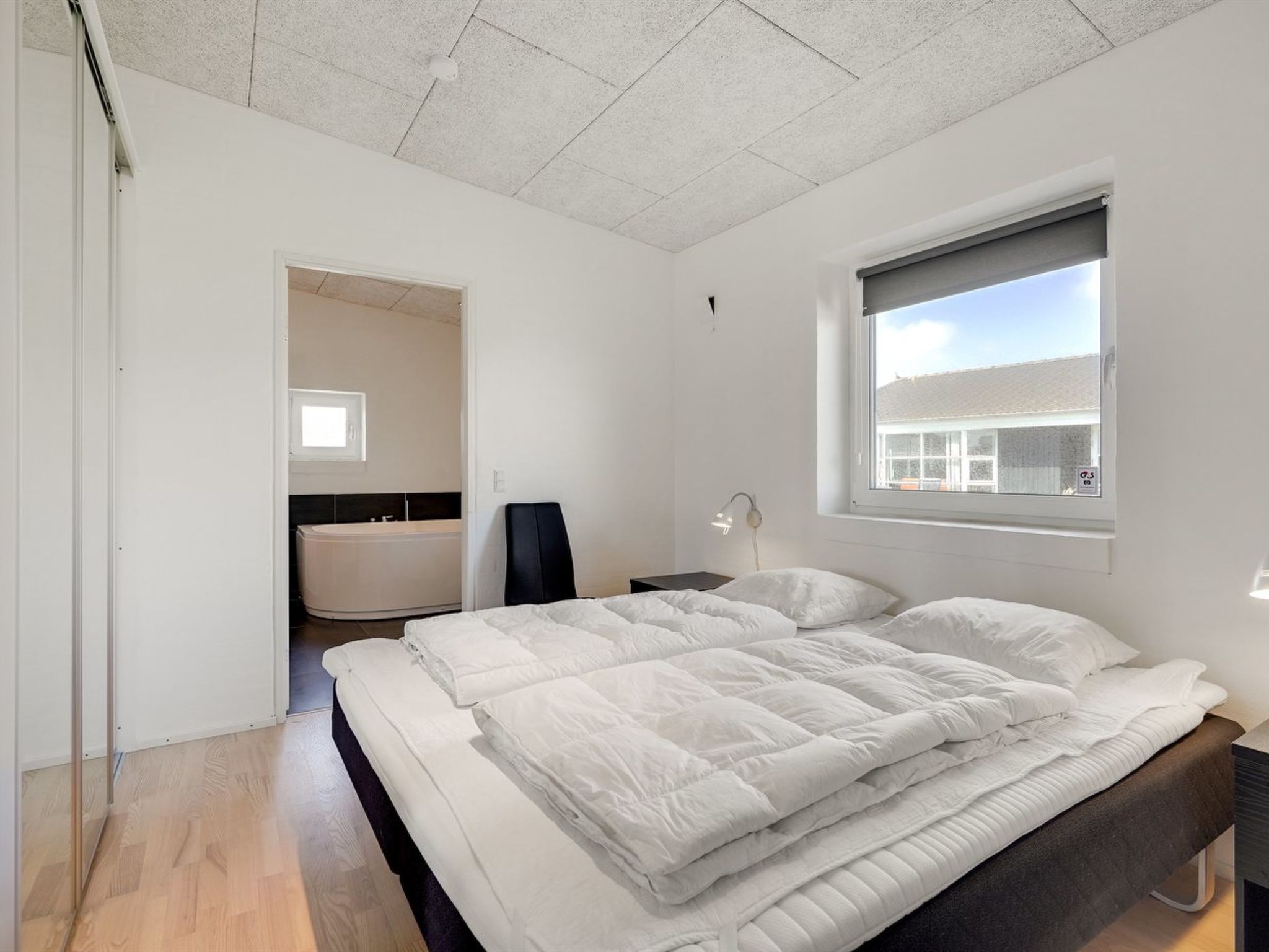 "Synthia" - 300m from the sea - Inside