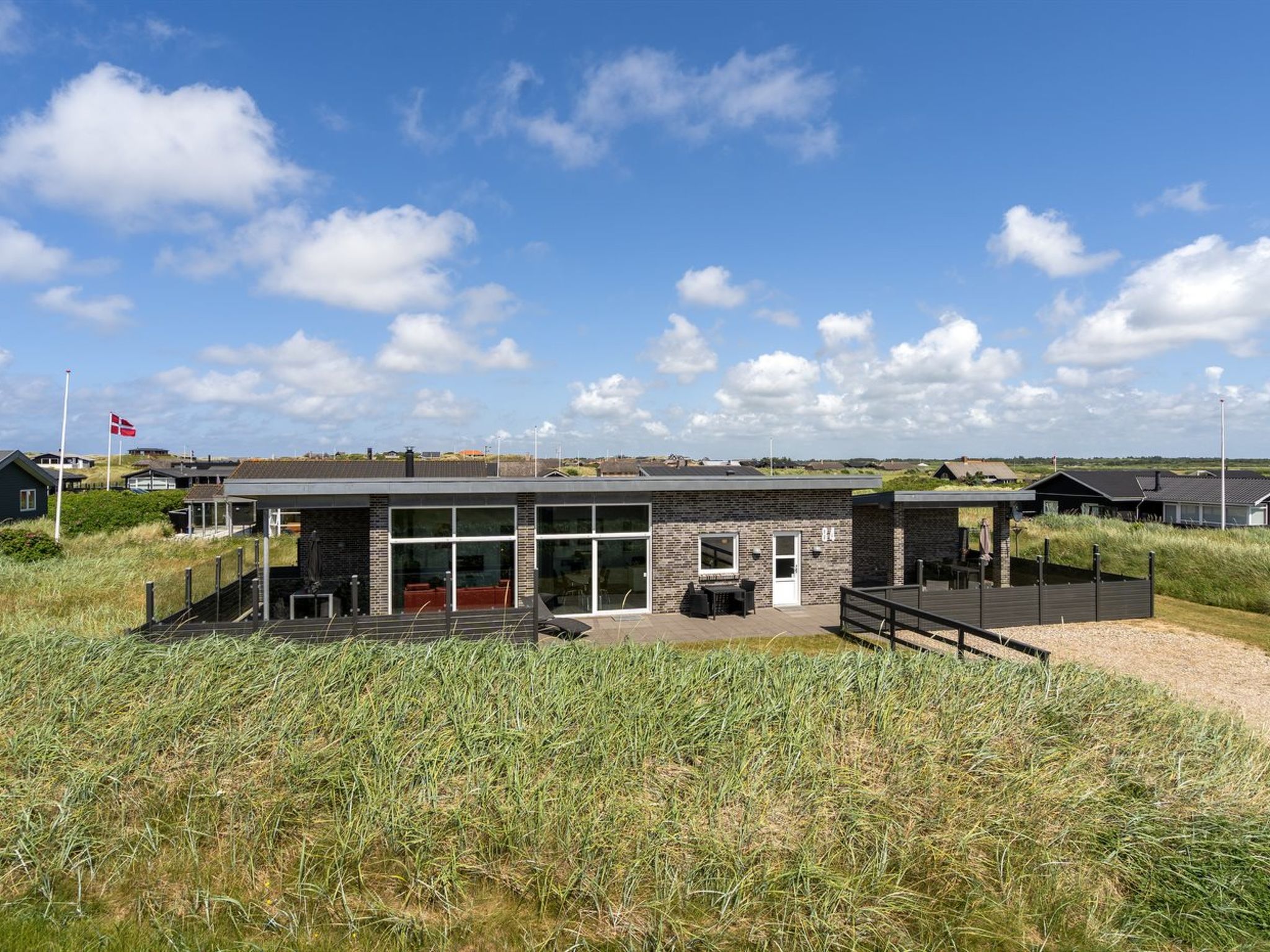 "Synthia" - 300m from the sea - Outside