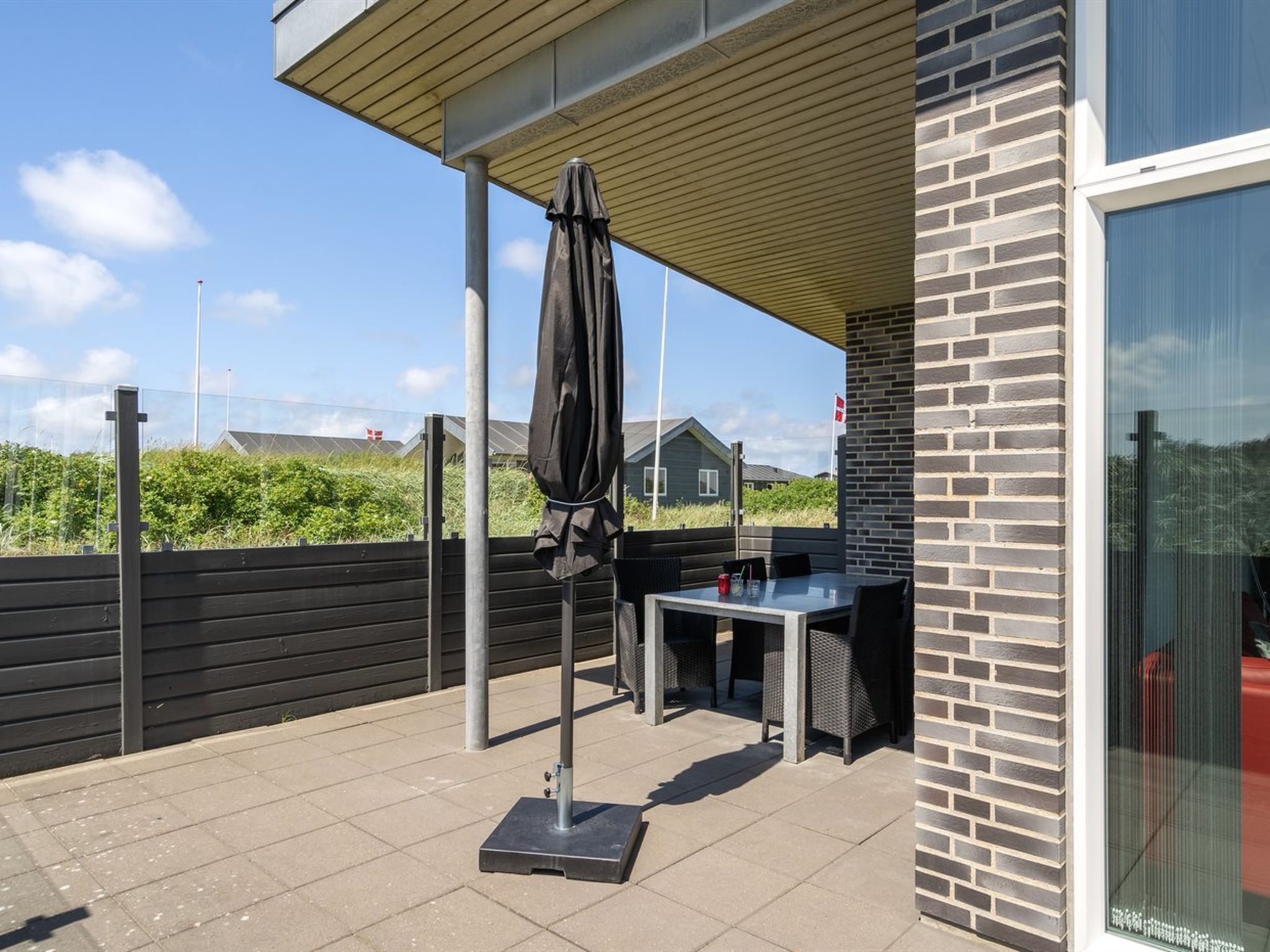 "Synthia" - 300m from the sea - Outside
