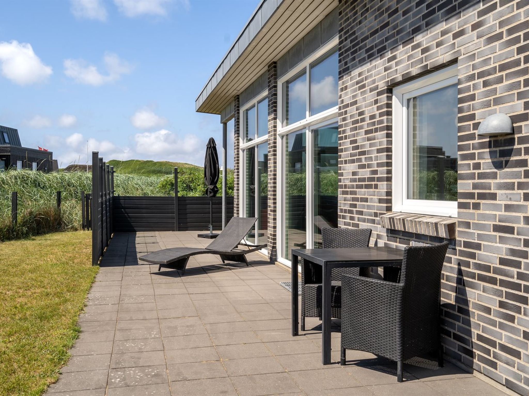 "Synthia" - 300m from the sea - Outside