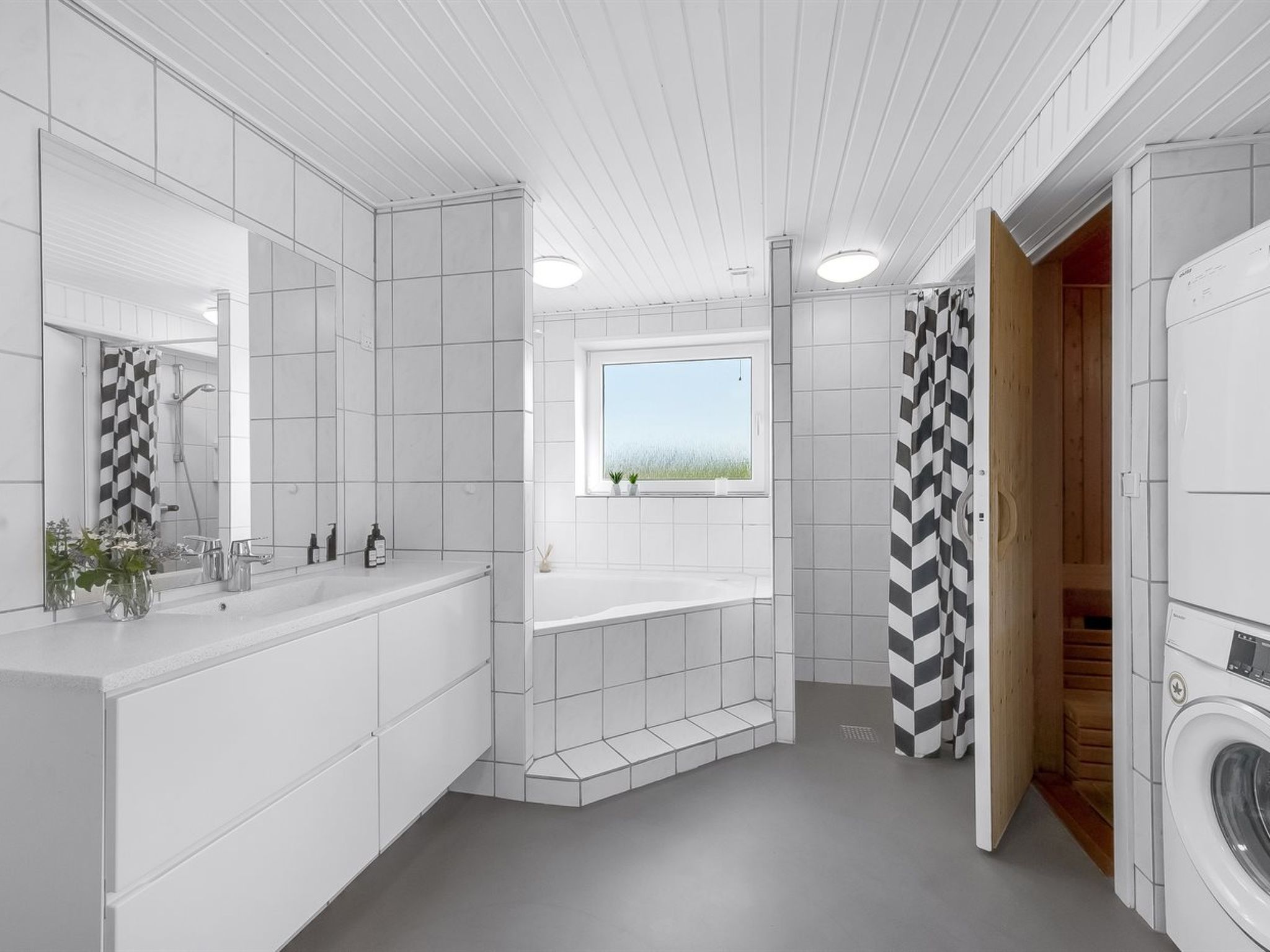 "Hillevi" - 200m from the sea-Binnen