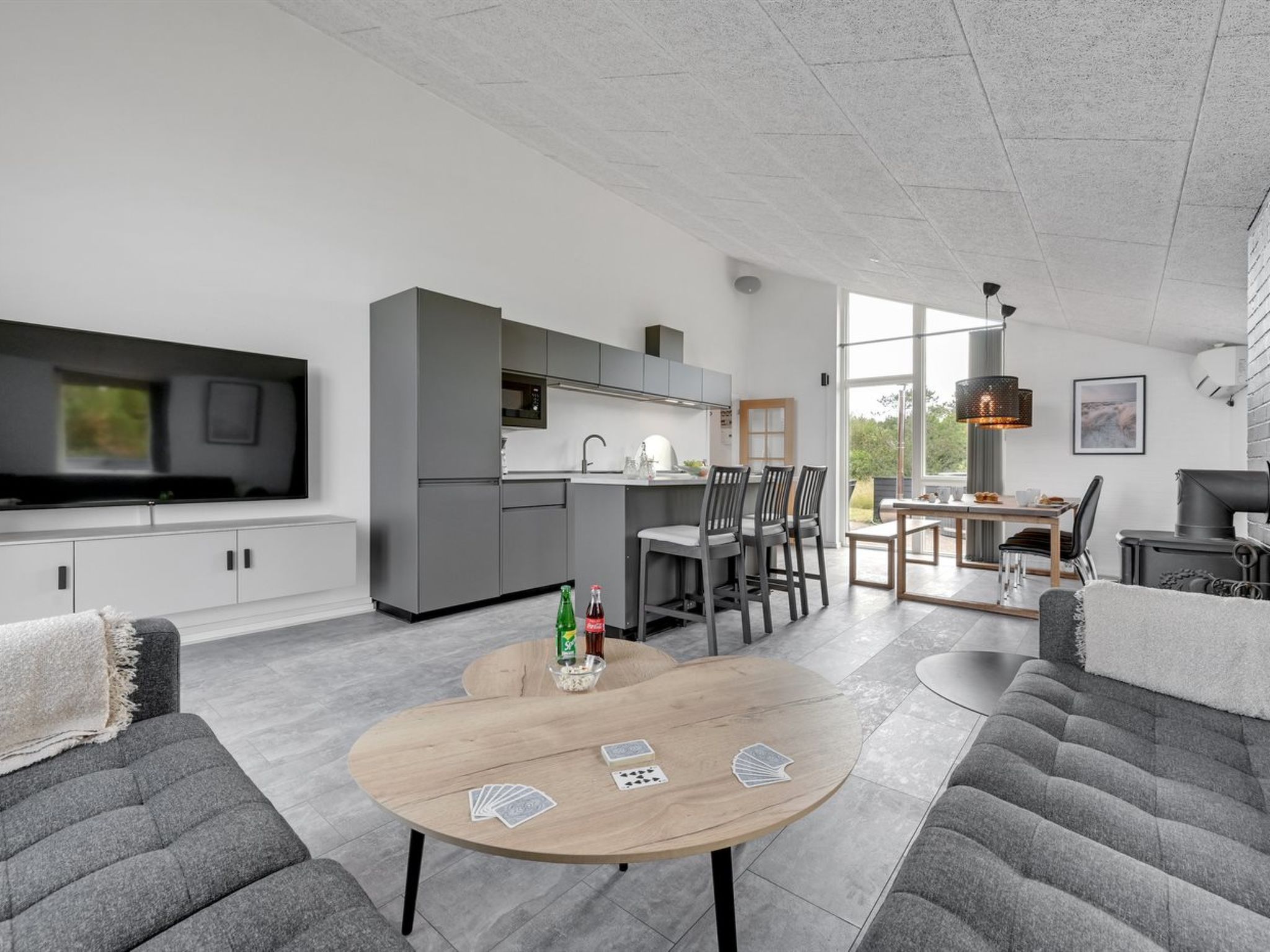 "Mert" - 1.2km from the sea - Drinnen