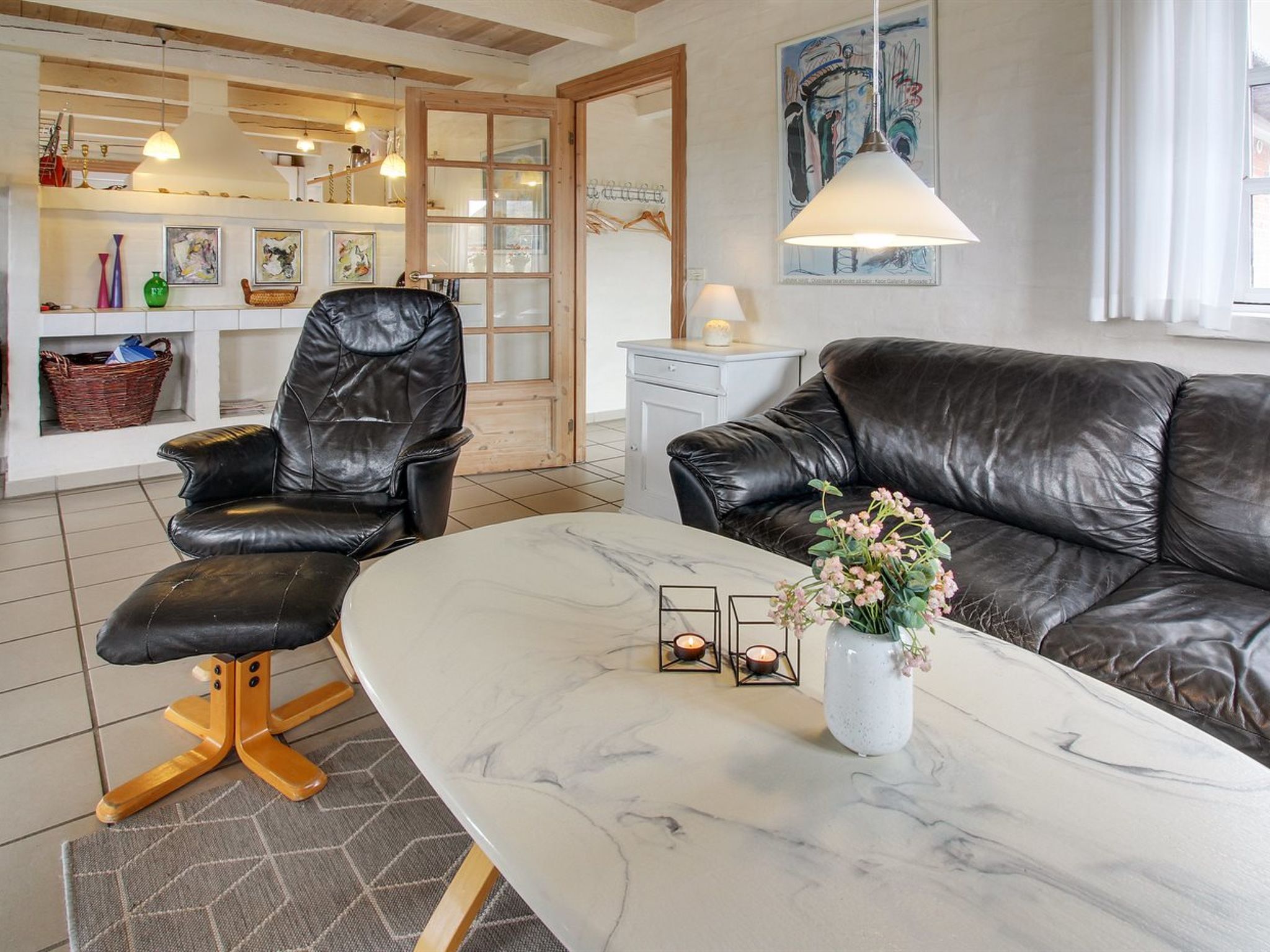"Skuli" - 200m from the sea - Inside
