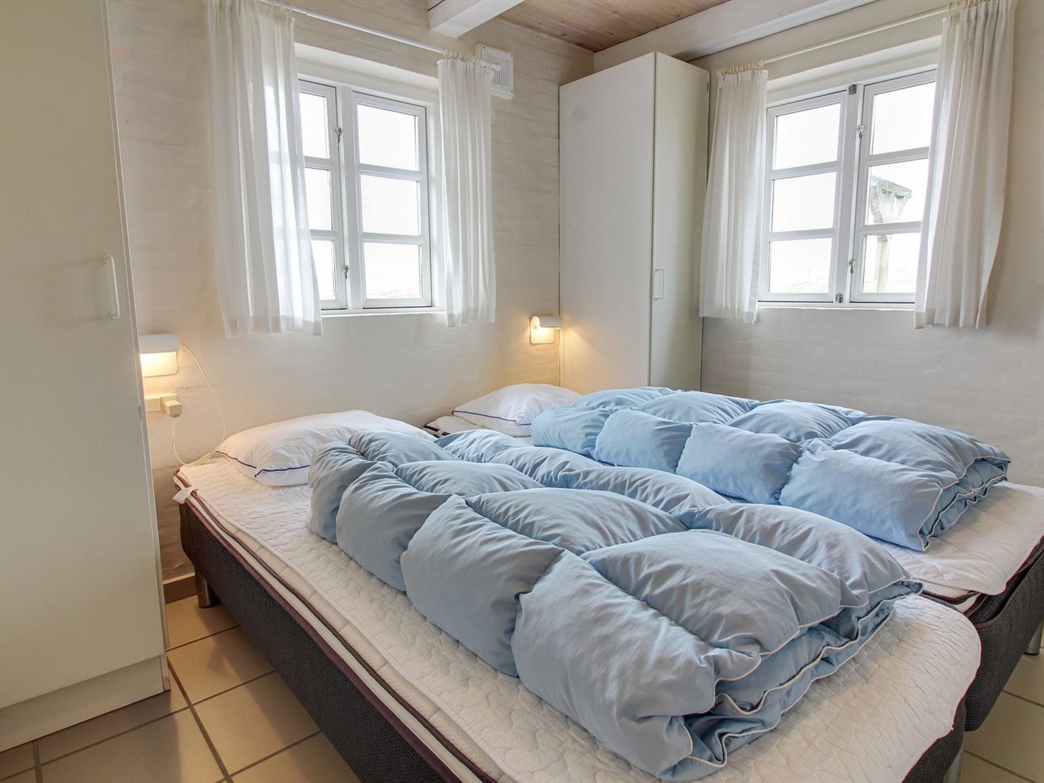 "Skuli" - 200m from the sea - Inside
