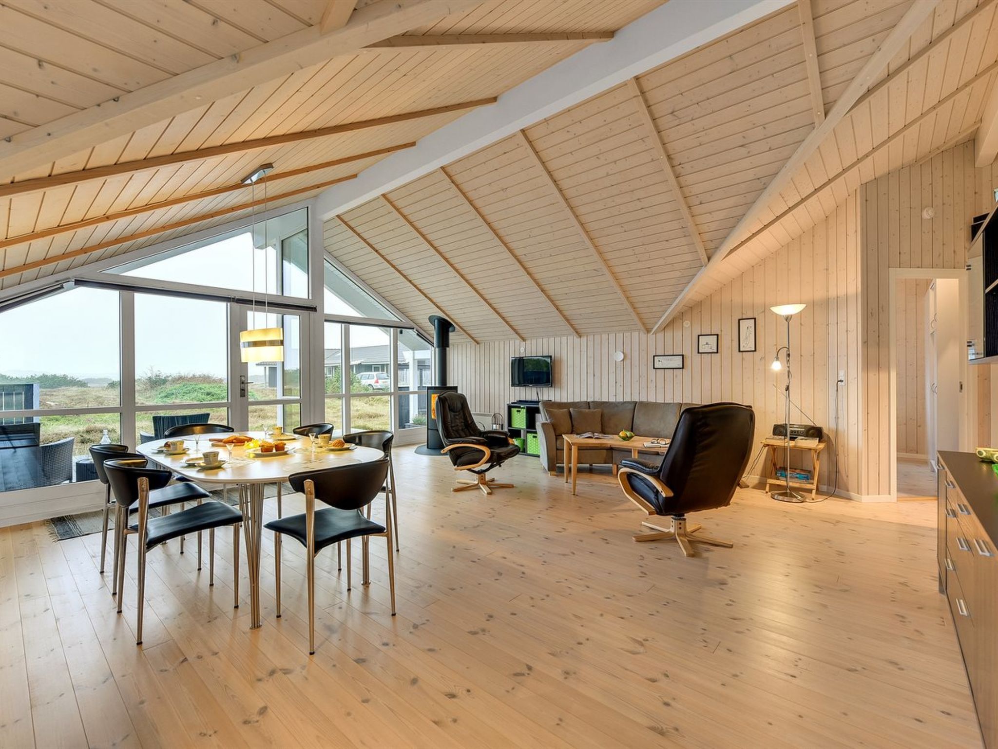 "Christan" - 1.2km from the sea