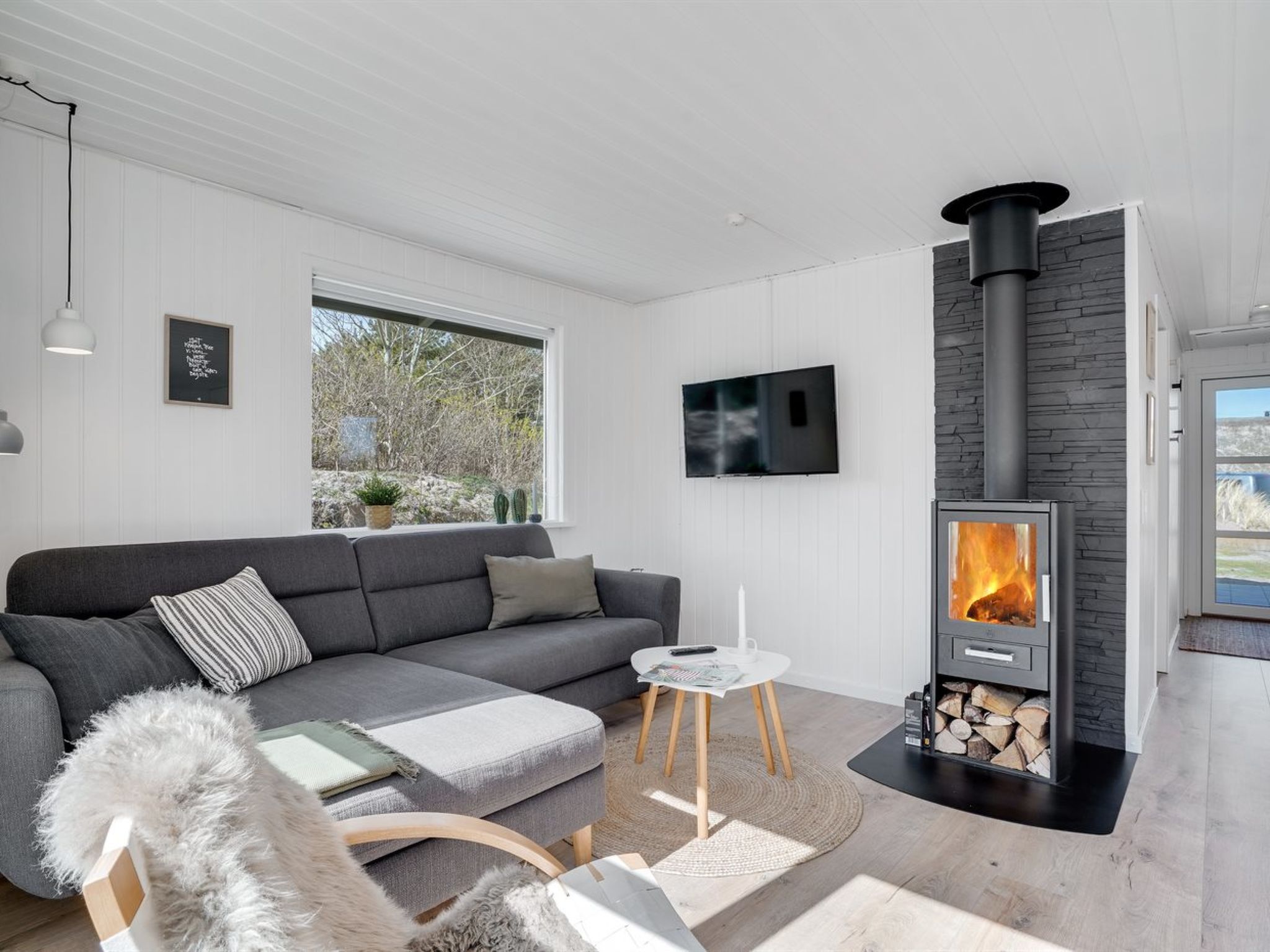 "Gillis" - 900m from the sea-Binnen