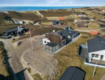 Aan zee: Ruim vakantiehuis in Ringkøbing met whirlpool en open haard - thumbnail 1