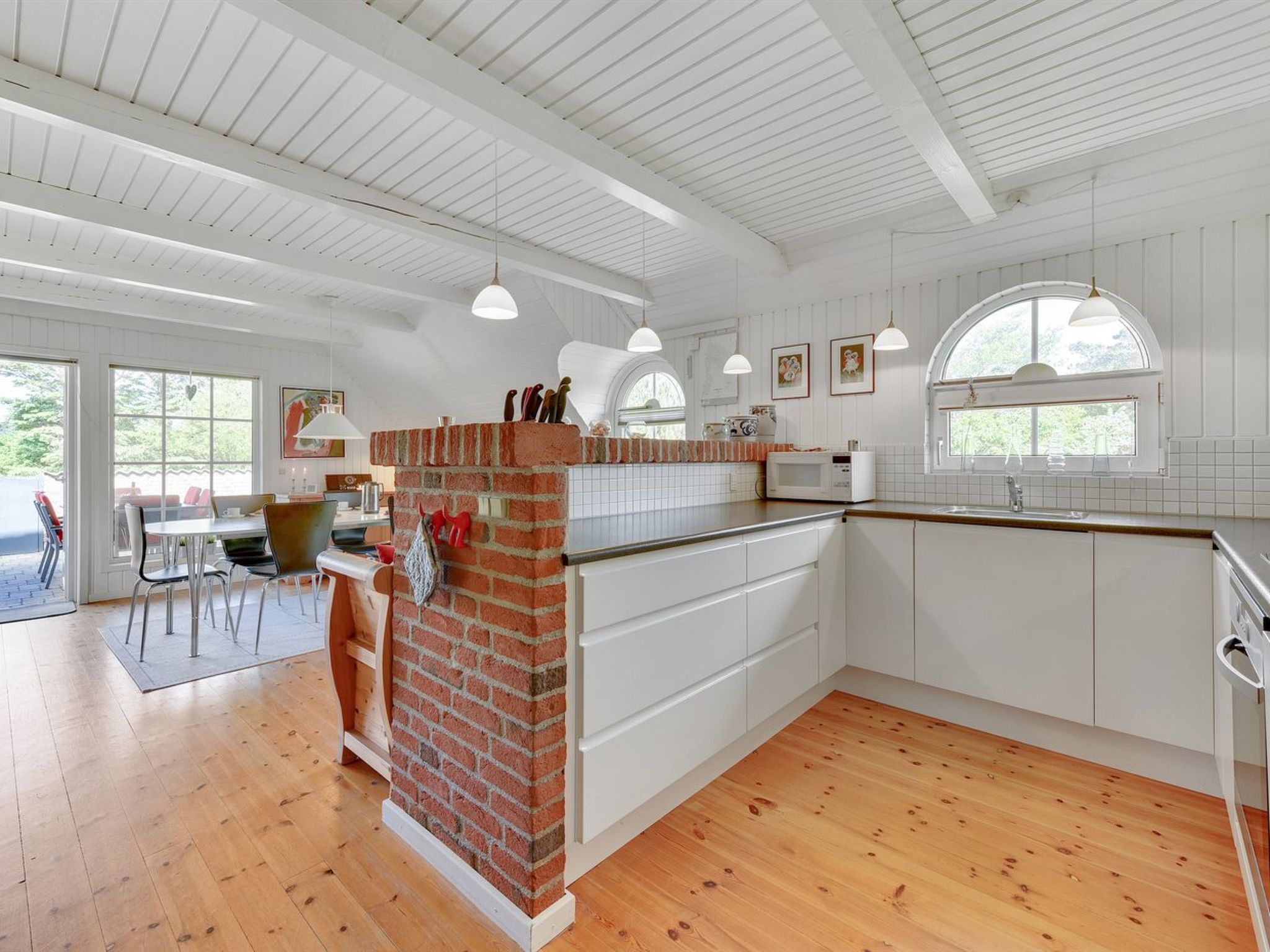 "Pasi" - 1.2km from the sea - Inside