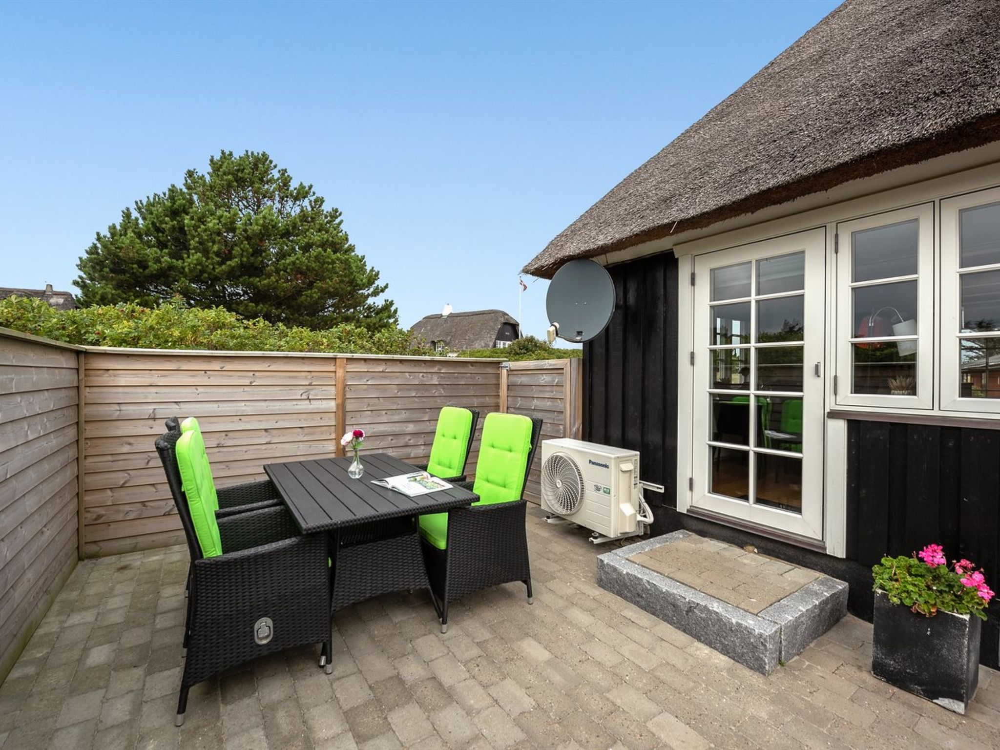 "Ulva" - 400m from the sea — Terrace (4 of 31)