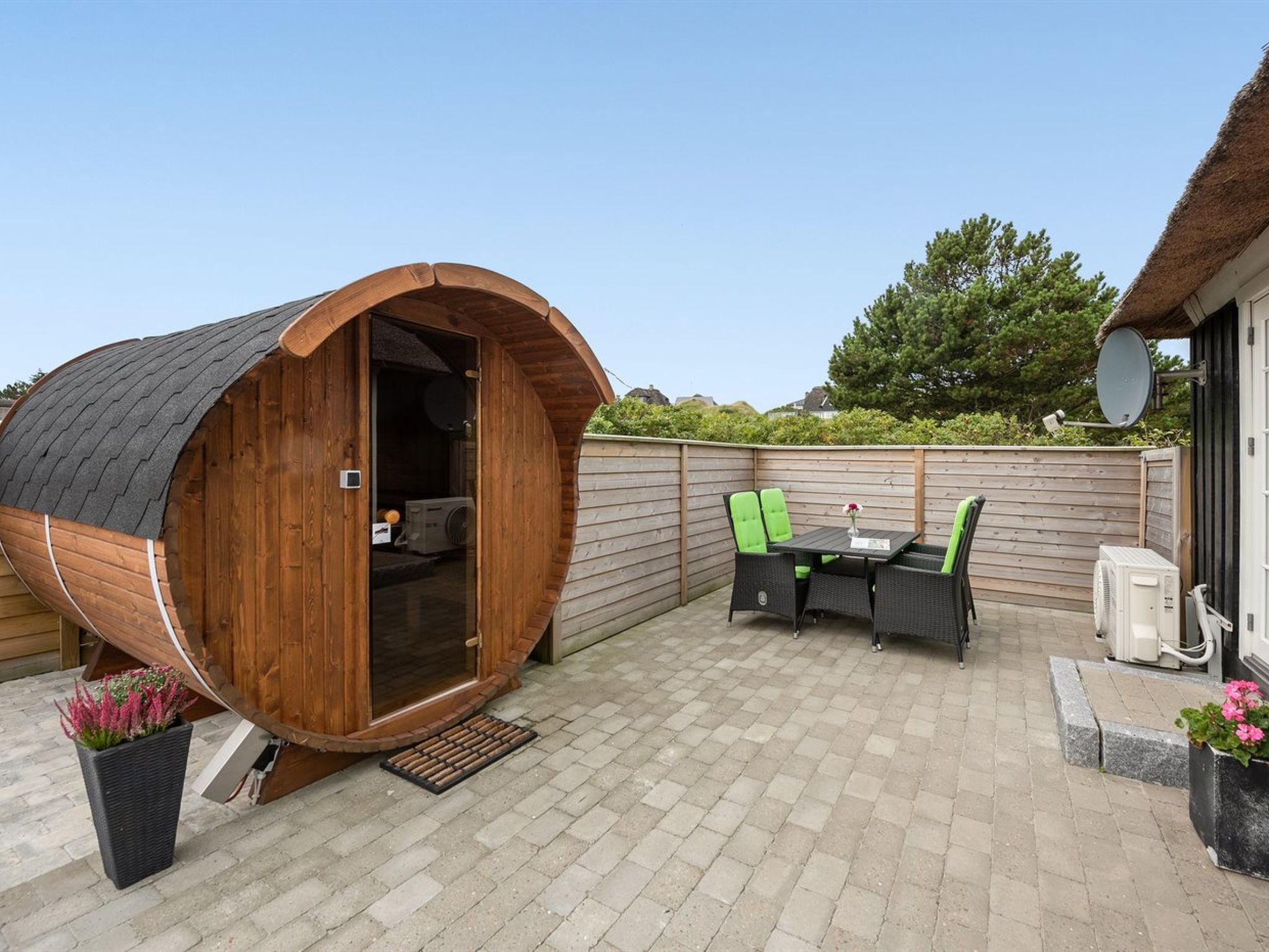 "Ulva" - 400m from the sea - Buiten