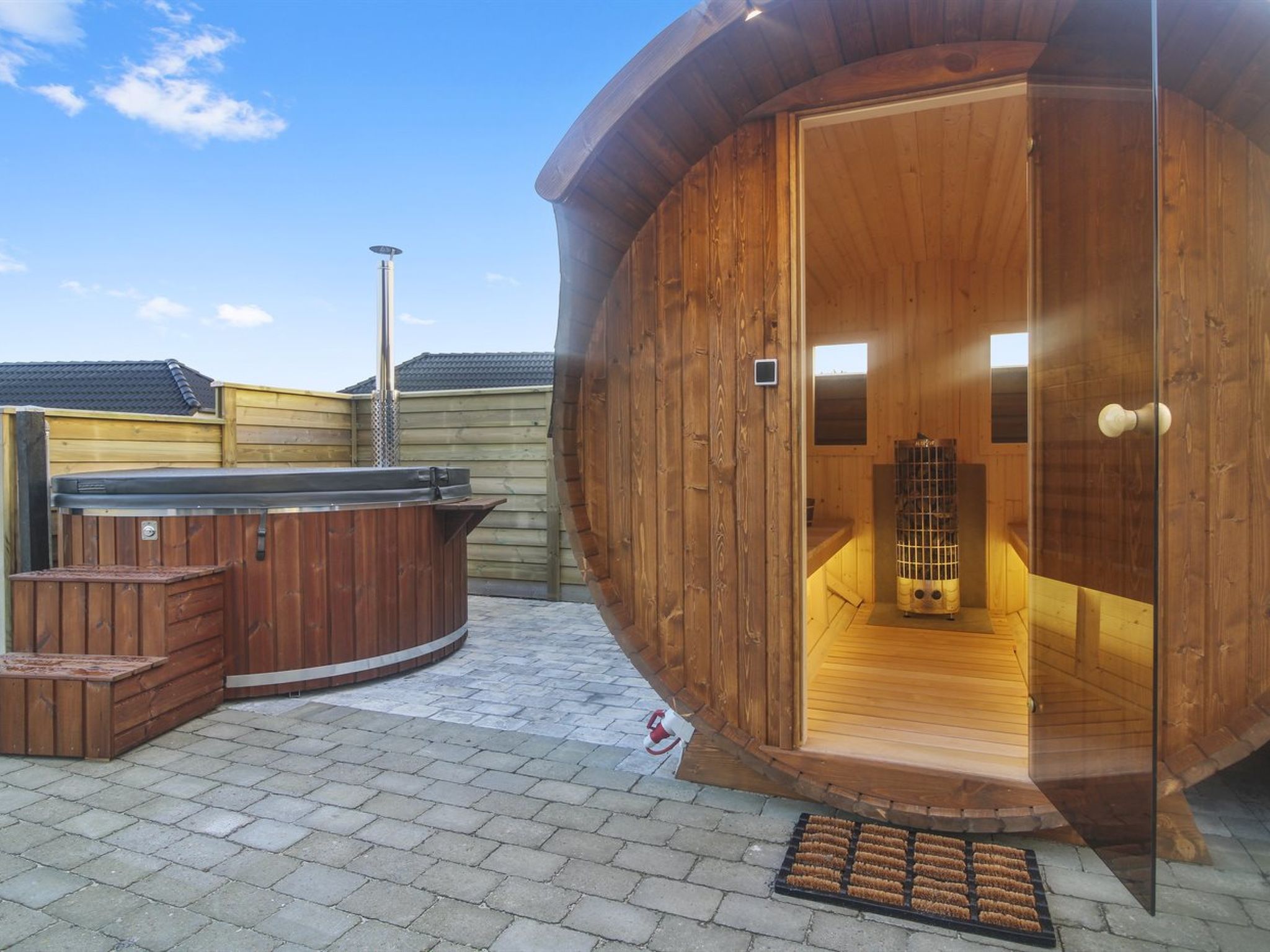 "Ulva" - 400m from the sea - Buiten