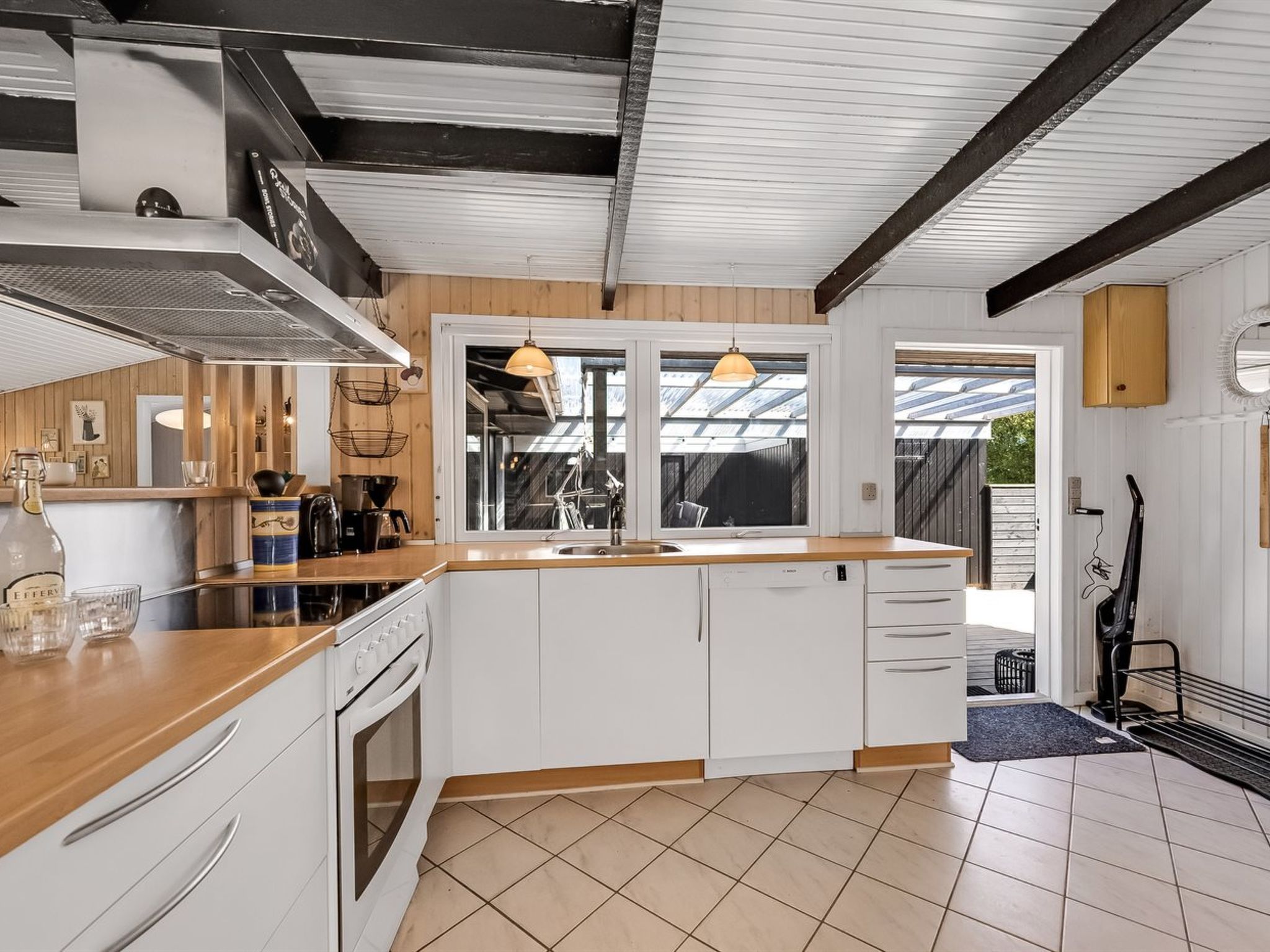 "Finne" - 800m from the sea - Inside