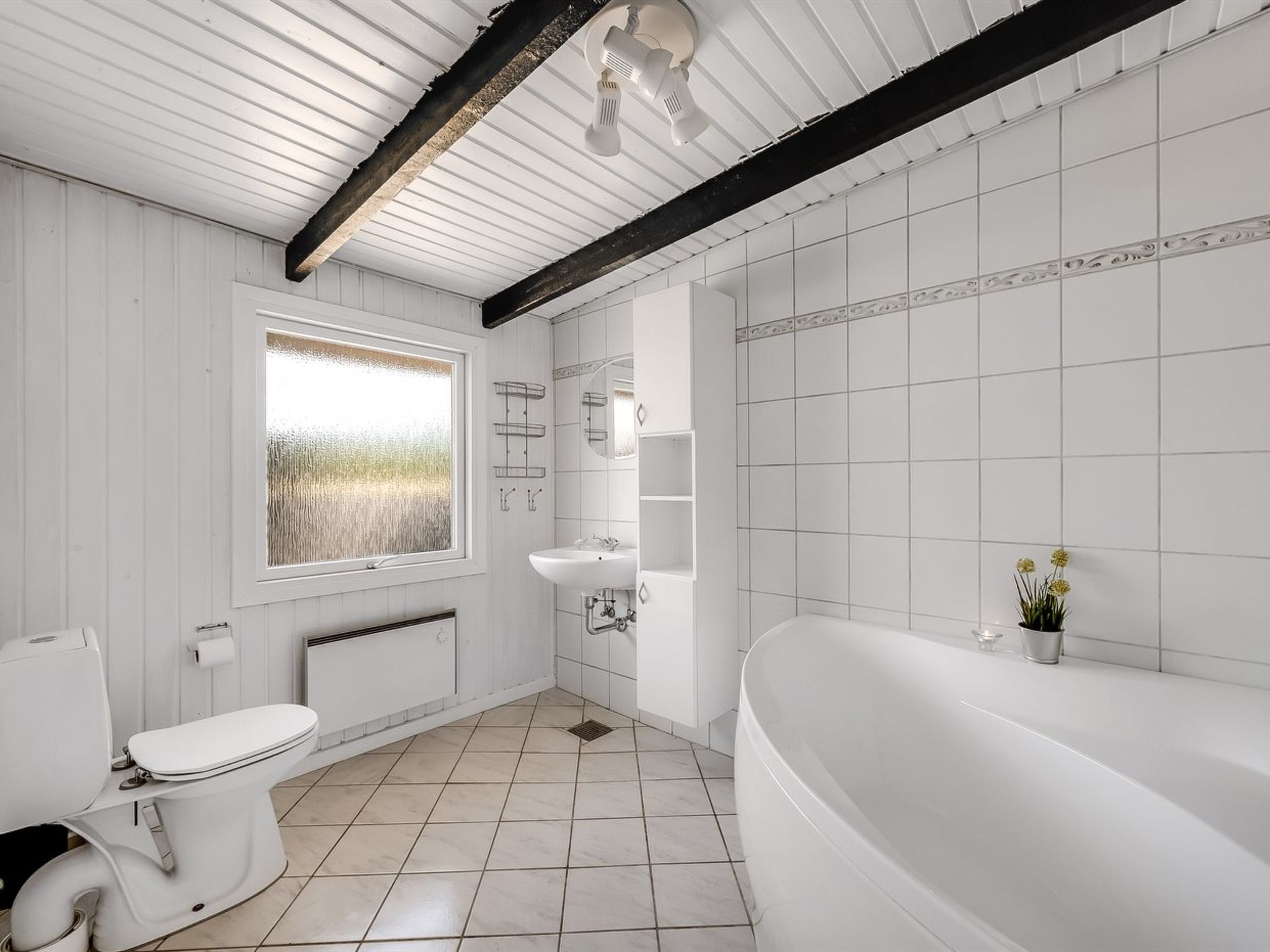 "Finne" - 800m from the sea - Inside