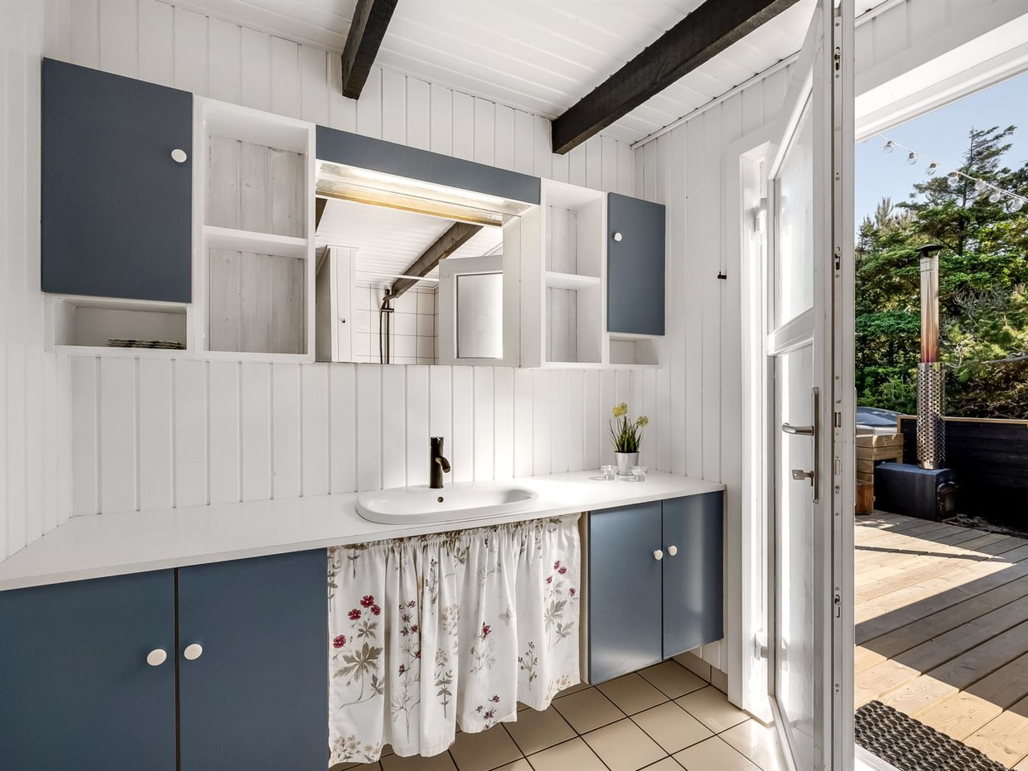 "Finne" - 800m from the sea - Inside