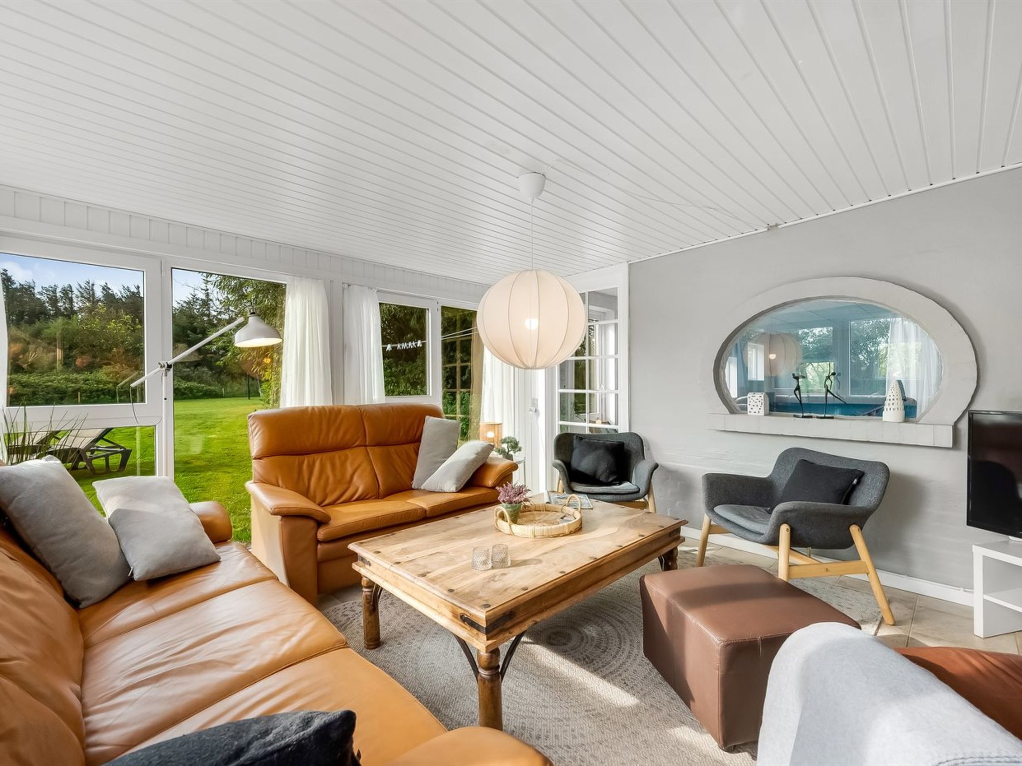 "Jerrit" - 1.4km from the sea - Inside