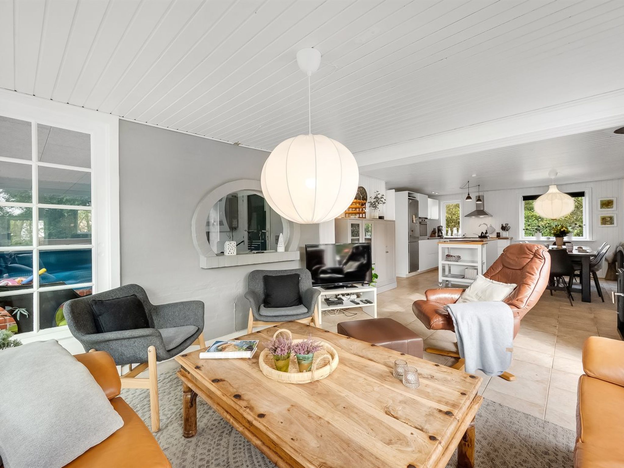 "Jerrit" - 1.4km from the sea - Inside