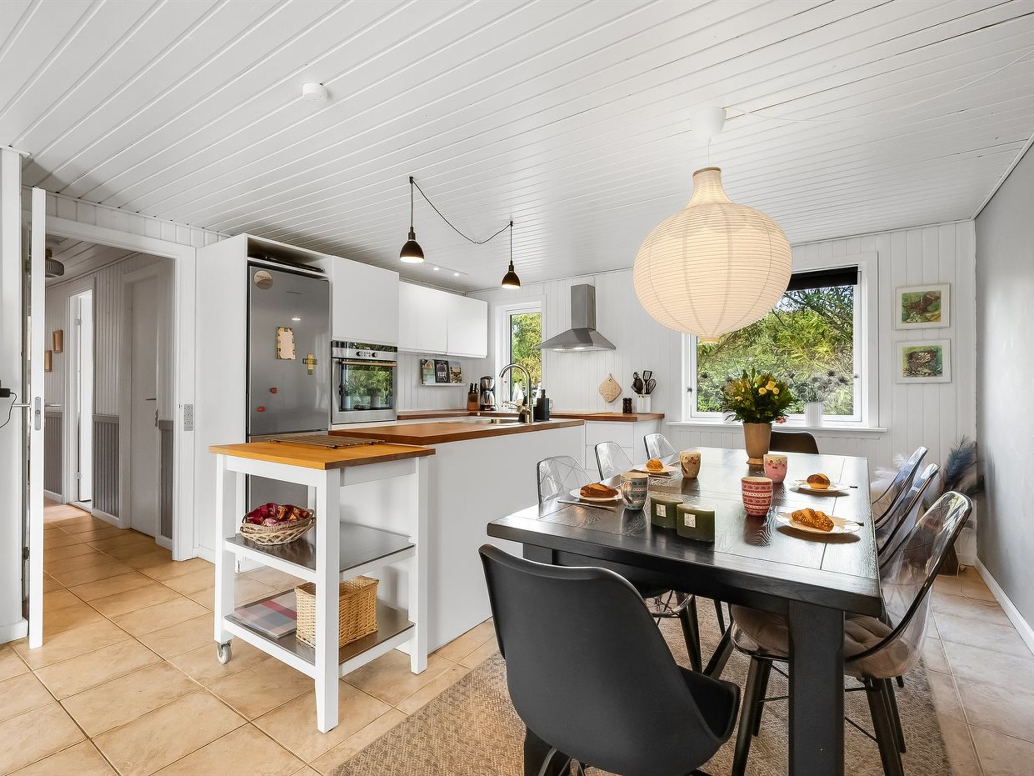 "Jerrit" - 1.4km from the sea - Inside