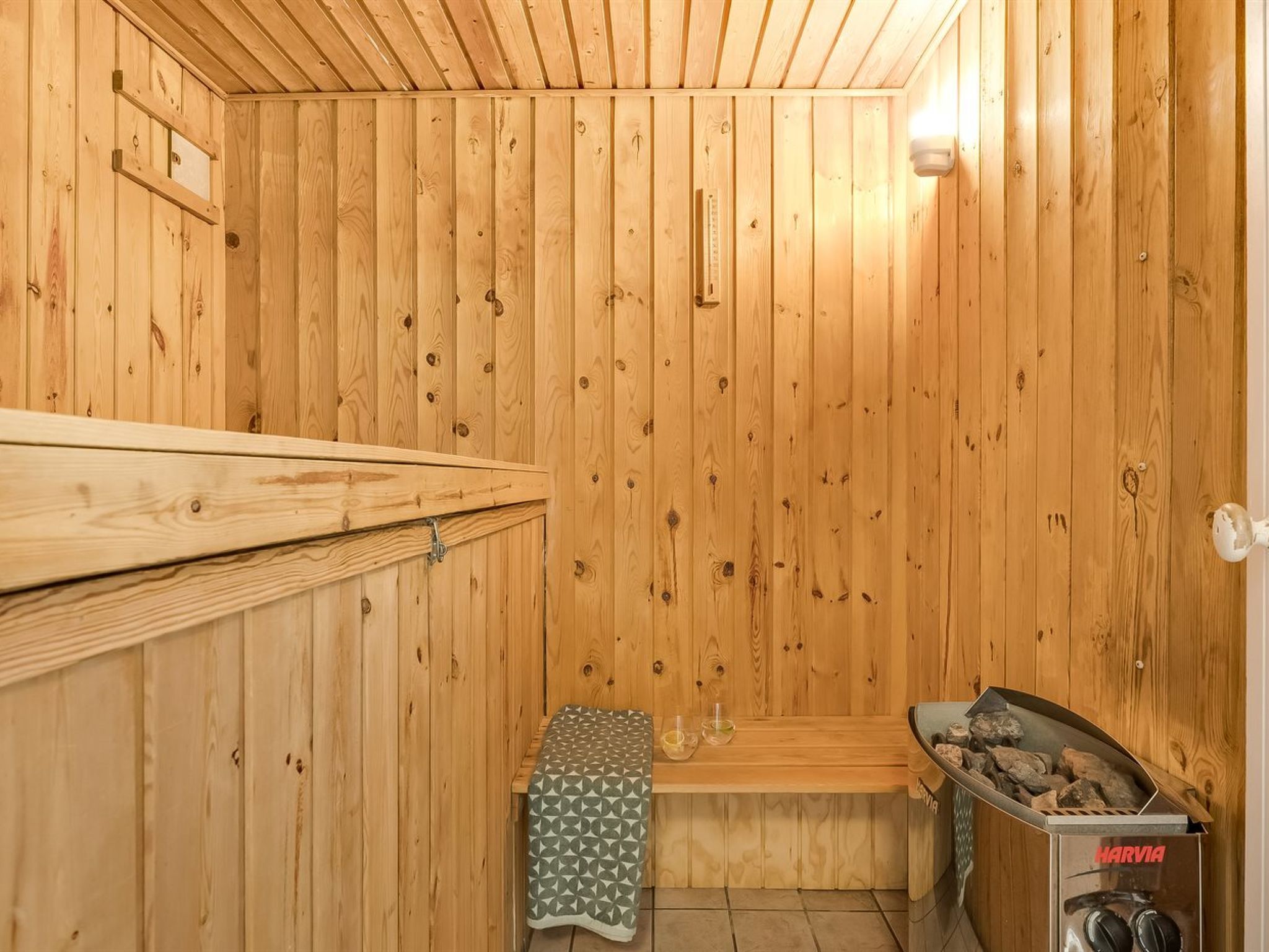 "Jerrit" - 1.4km from the sea - Inside