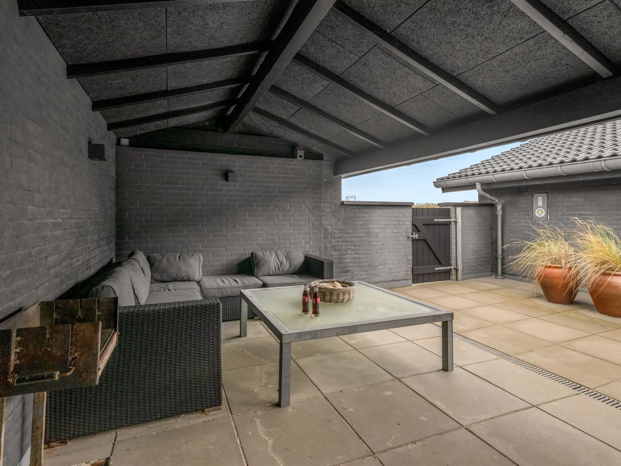 "Walther" - 300m from the sea - Outside