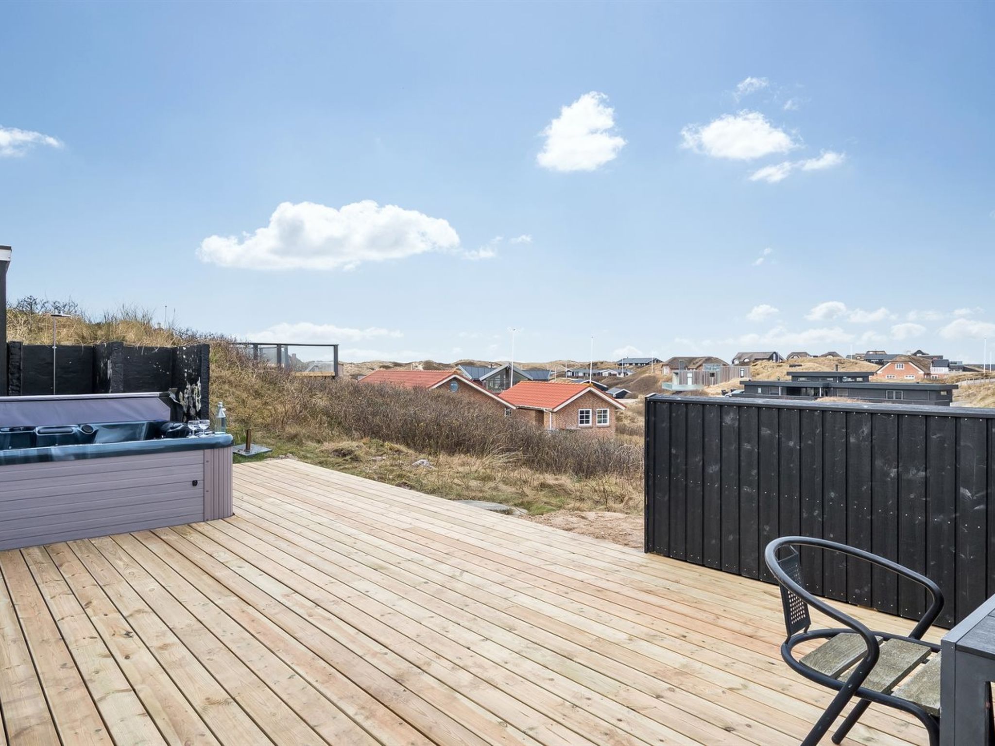 "Venla" -  from the sea - Buiten