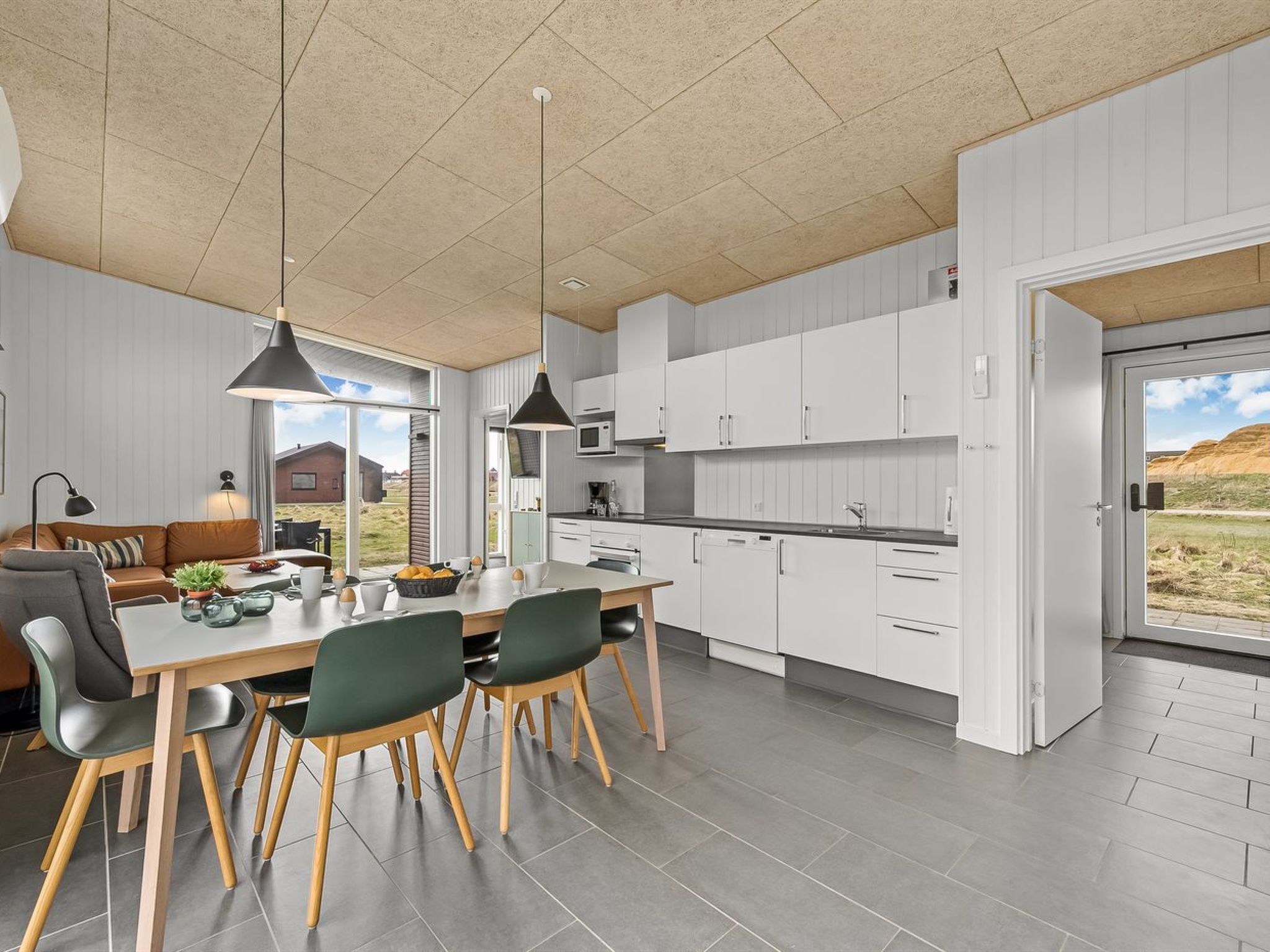 "Ilindenka" - 500m from the sea - Binnen
