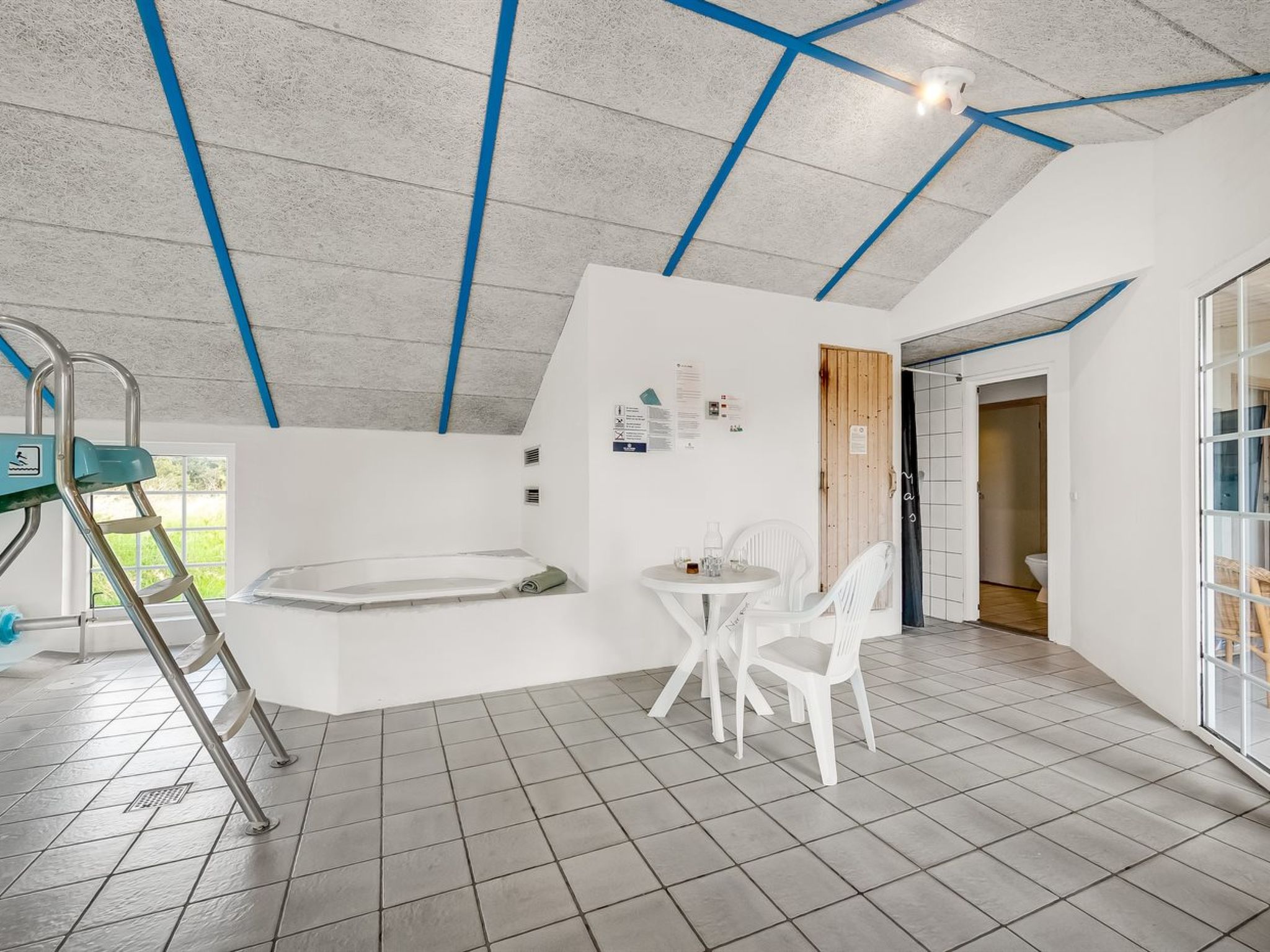 "Edlef" - 800m from the sea-Buiten