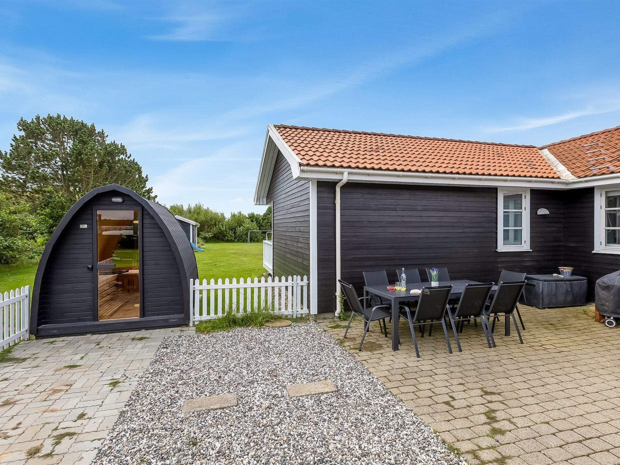 "Torhild" - 700m from the sea-Buiten