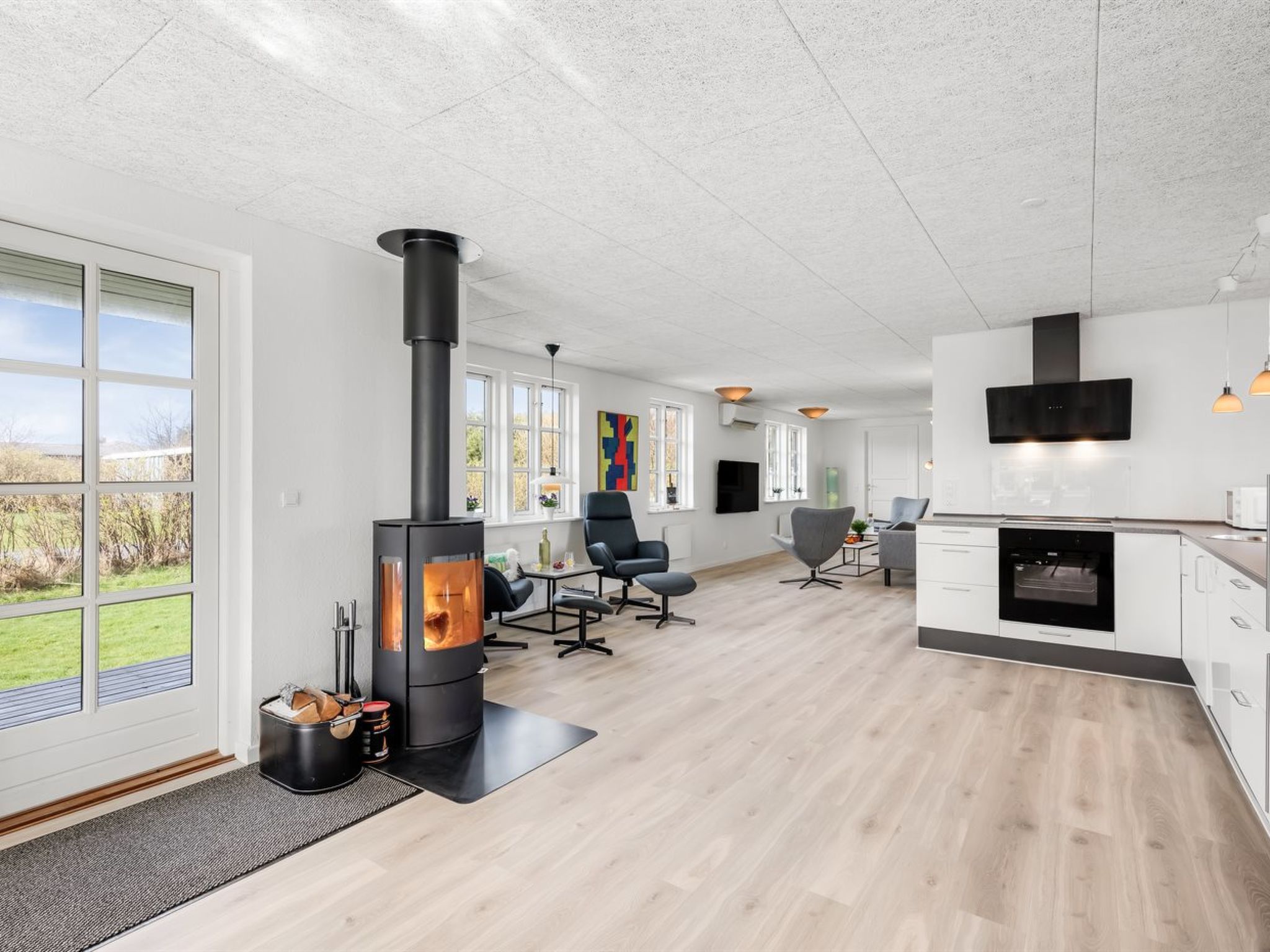 "Torhild" - 700m from the sea