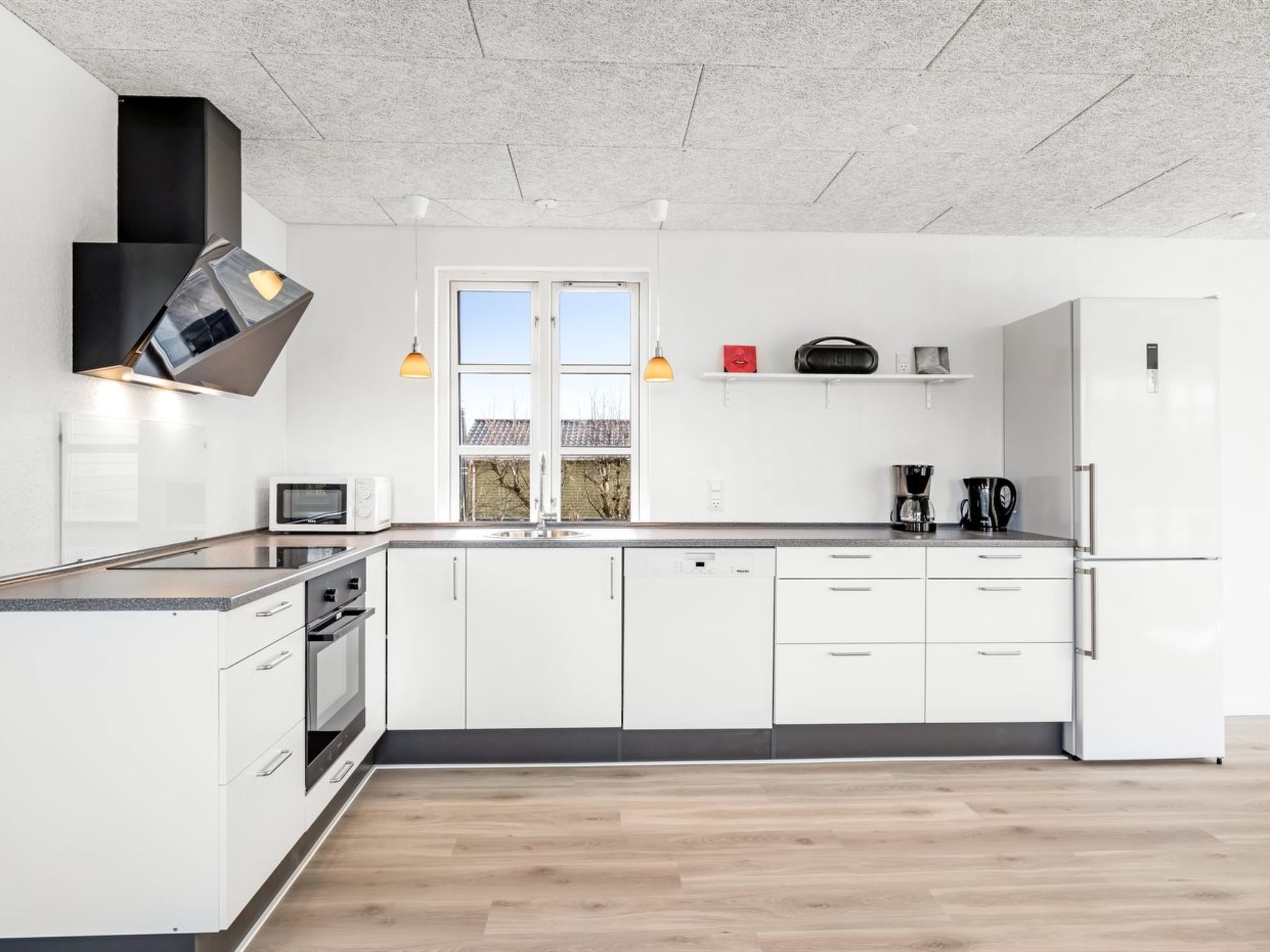 "Torhild" - 700m from the sea - Inside