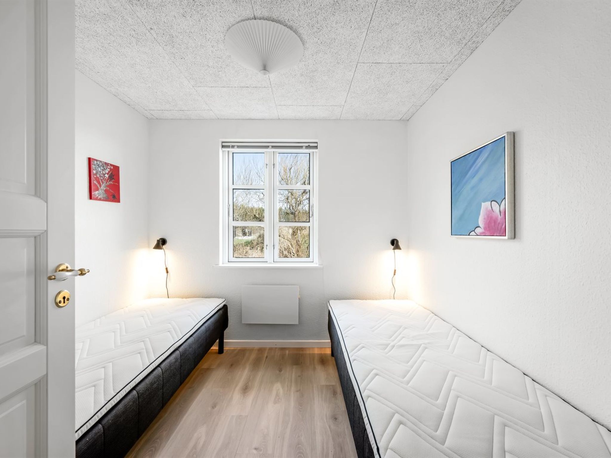 "Torhild" - 700m from the sea - Inside