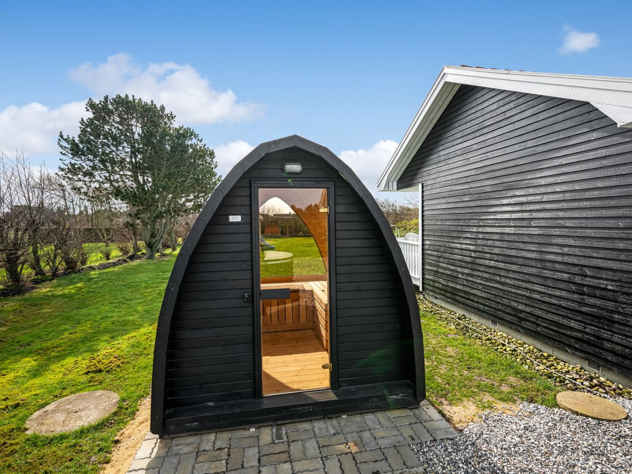 "Torhild" - 700m from the sea - Inside