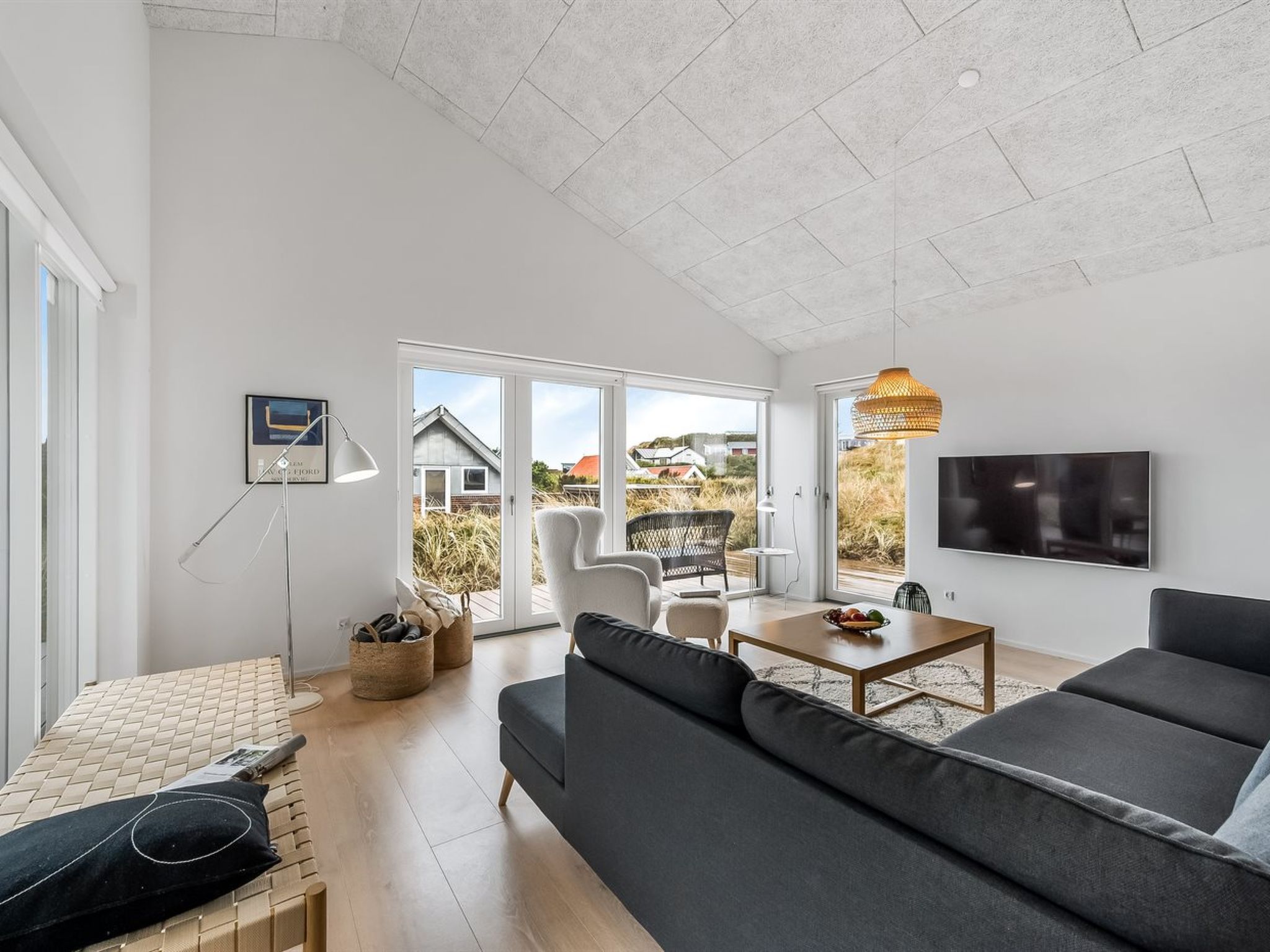 "Chenoa" - 350m from the sea - Binnen
