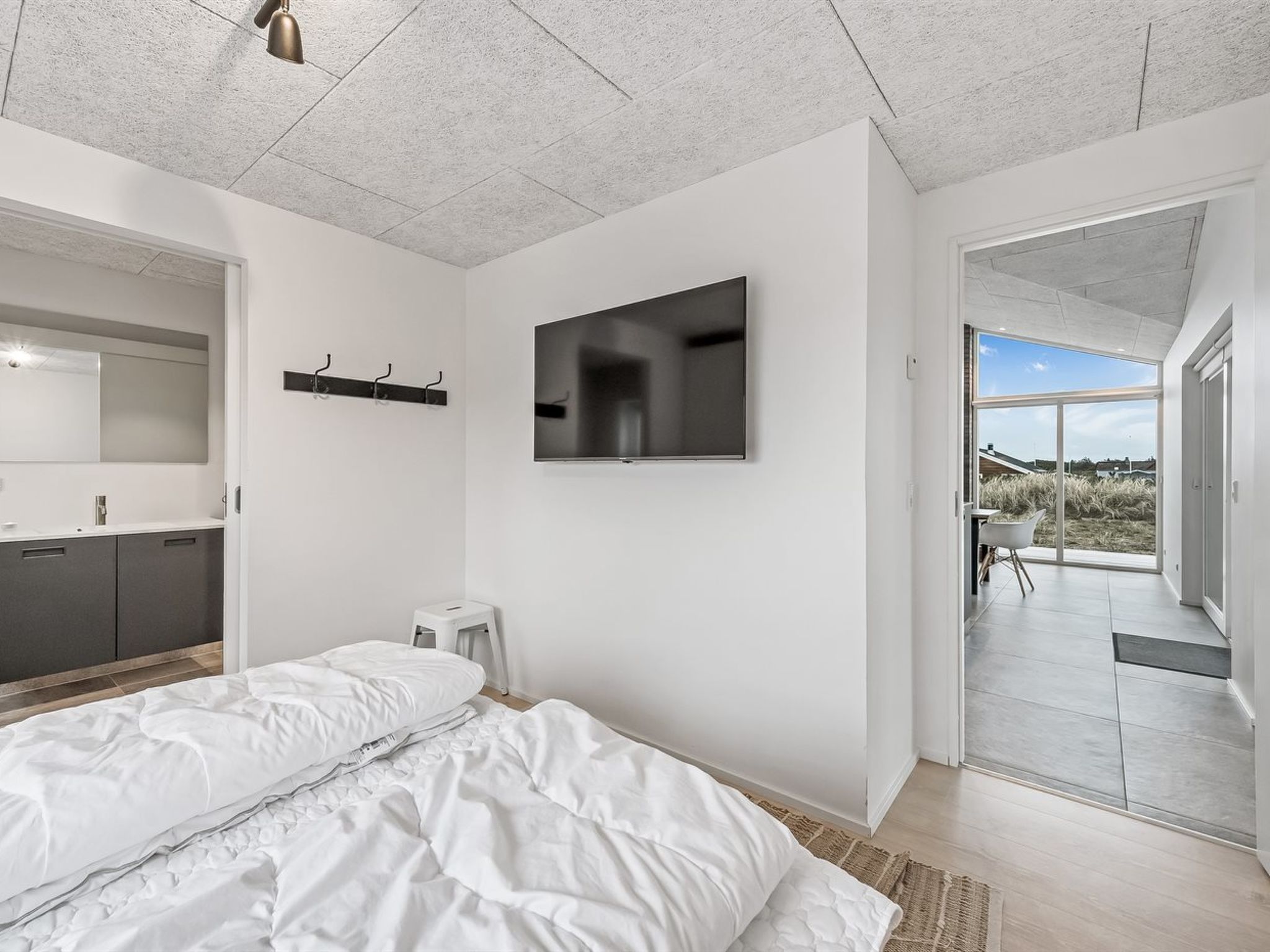 "Chenoa" - 350m from the sea - Binnen