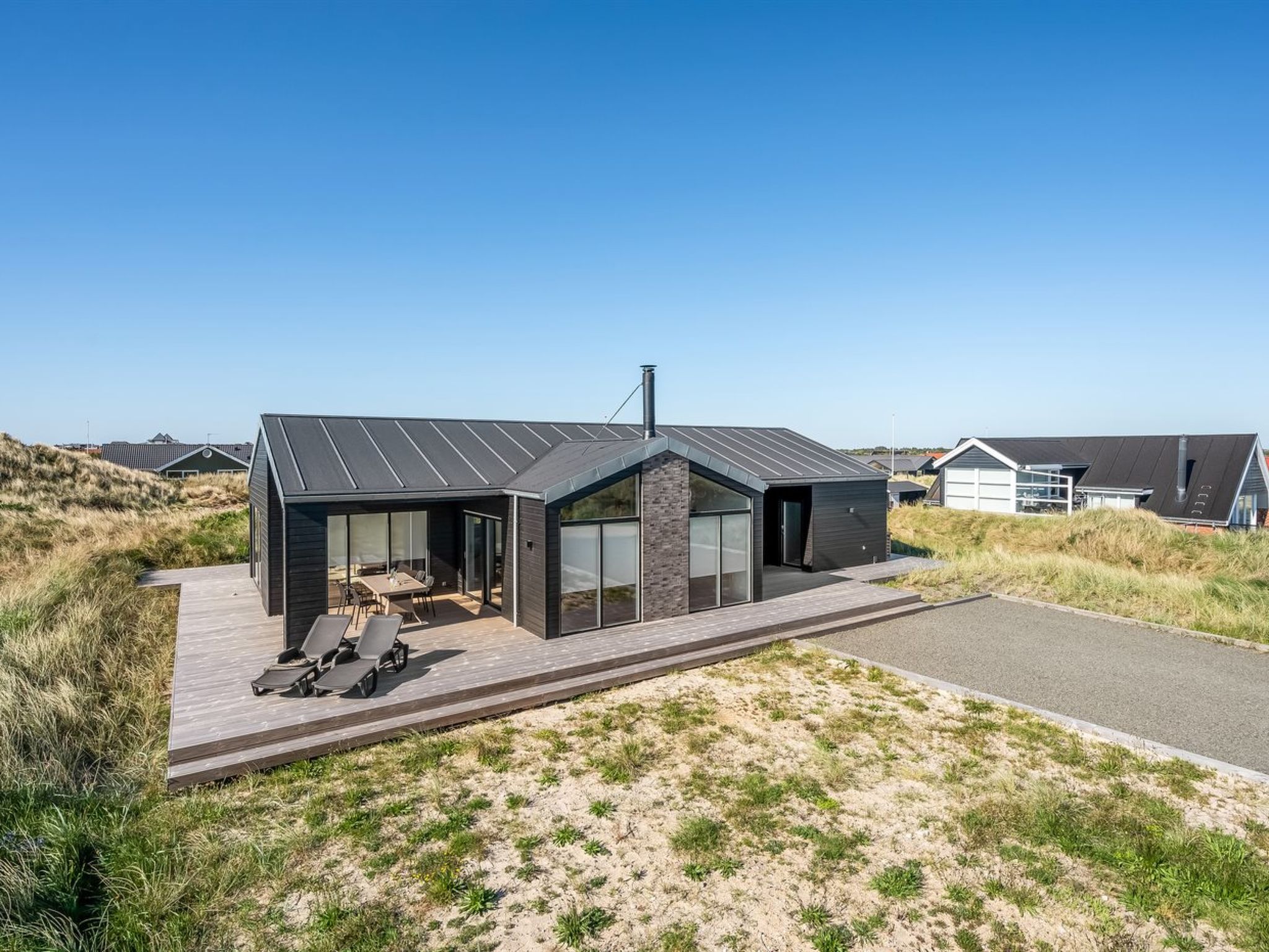 "Chenoa" - 350m from the sea - Buiten