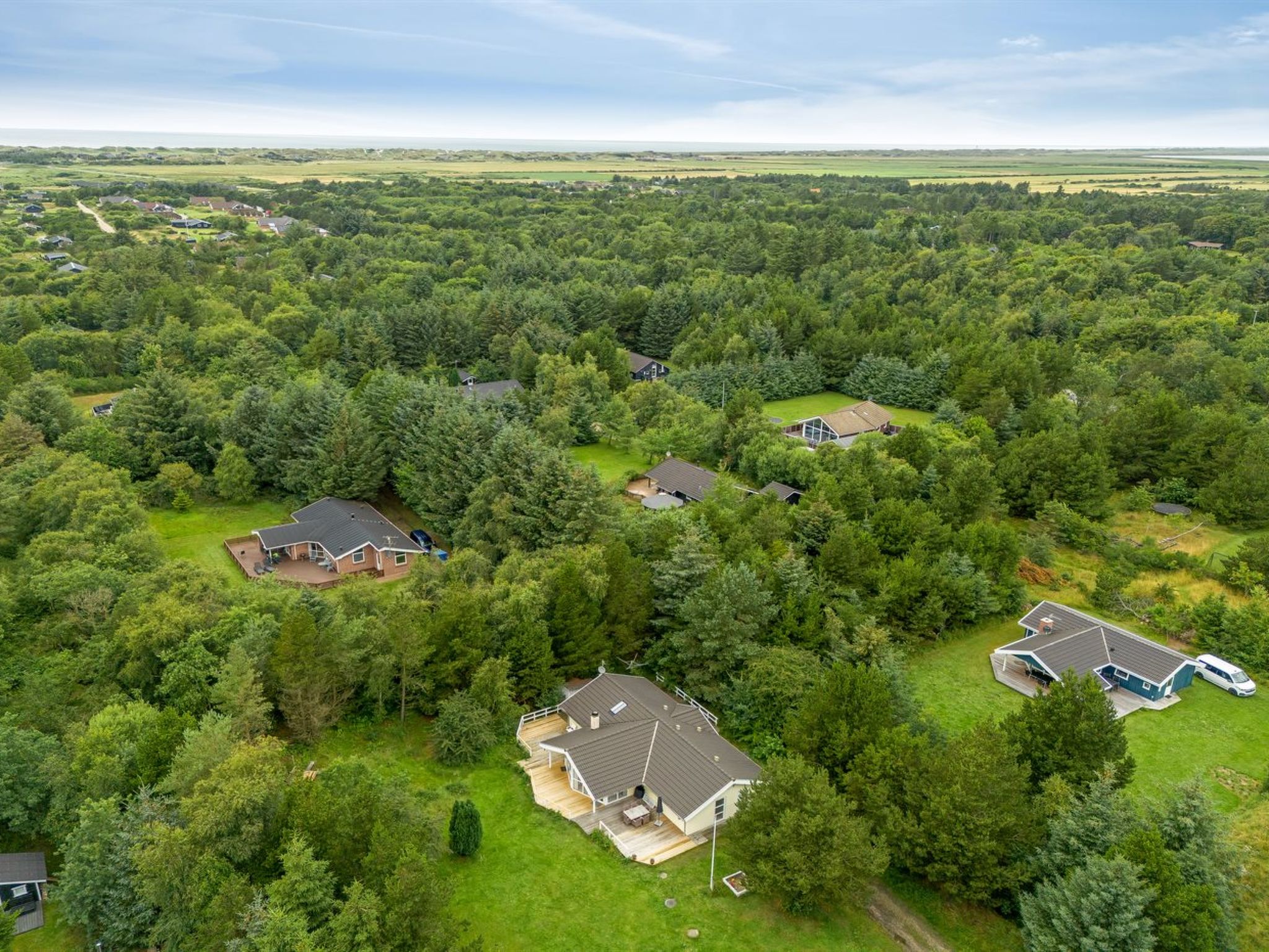 "Samine" - 2km from the sea-Outside