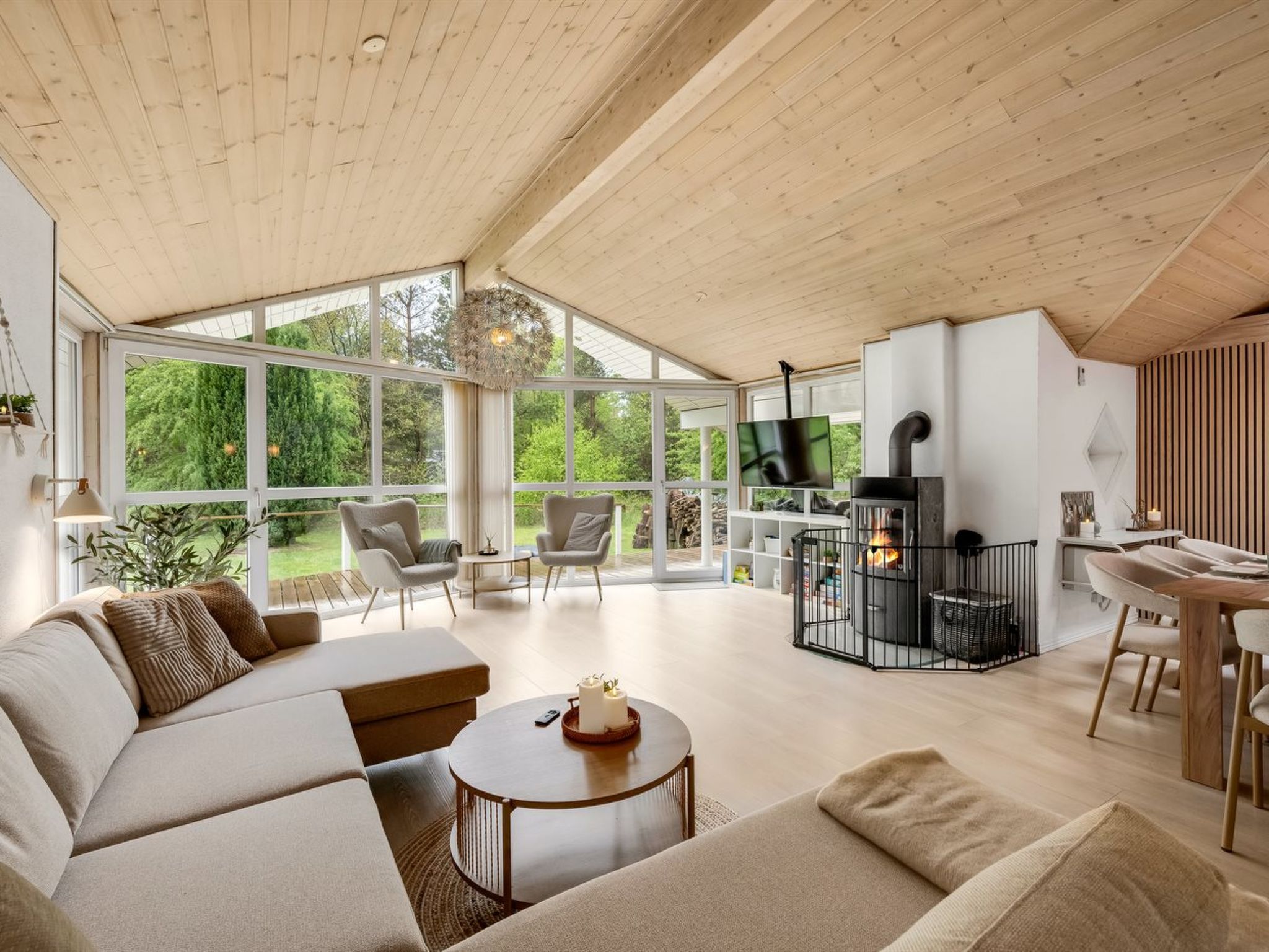 "Samine" - 2km from the sea - Inside