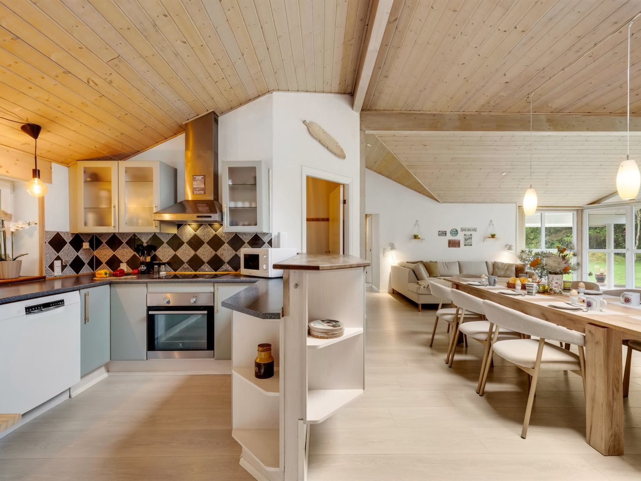 "Samine" - 2km from the sea - Inside