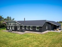 "Germund" - 770m from the sea